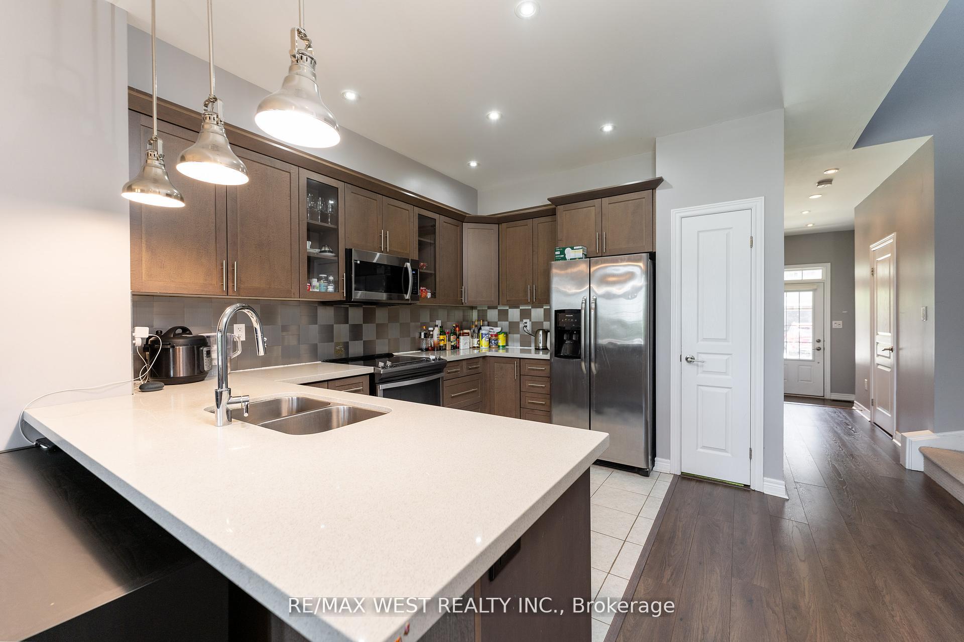 Photo 19 of Unit 14, 515 Winston Road, Grimsby, Grimsby Beach — HOMEH