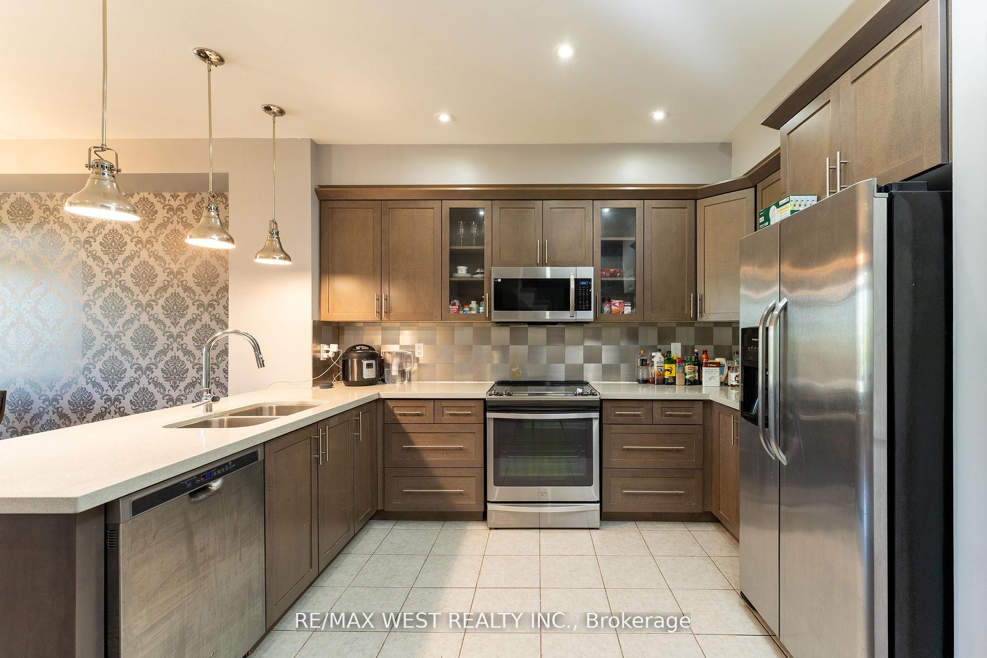 Photo 24 of Unit 14, 515 Winston Road, Grimsby, Grimsby Beach — HOMEH