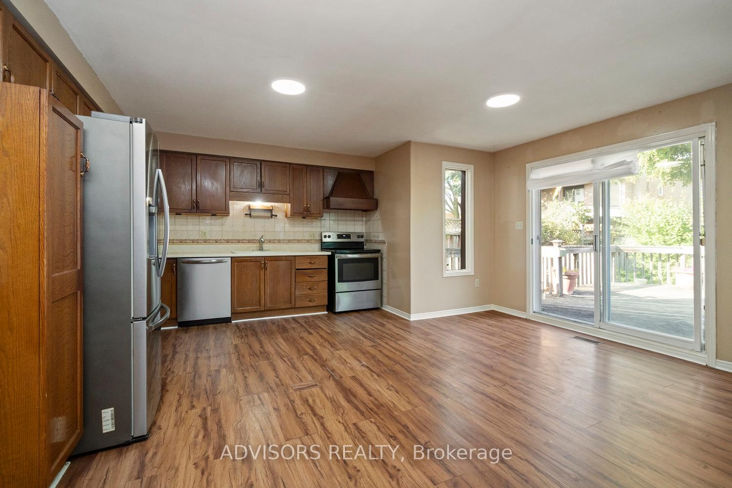 Photo 7 of 3428 Bristol Drive, Burlington, Palmer — HOMEH