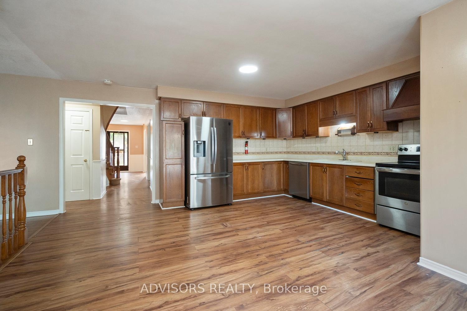 Photo 10 of 3428 Bristol Drive, Burlington, Palmer — HOMEH