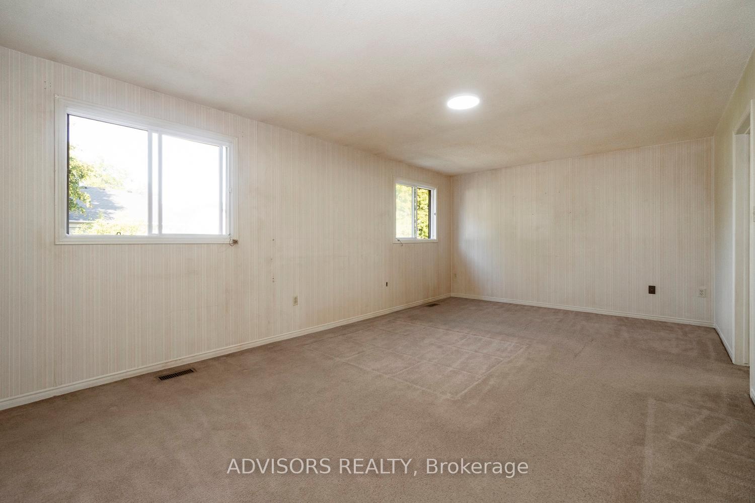 Photo 18 of 3428 Bristol Drive, Burlington, Palmer — HOMEH