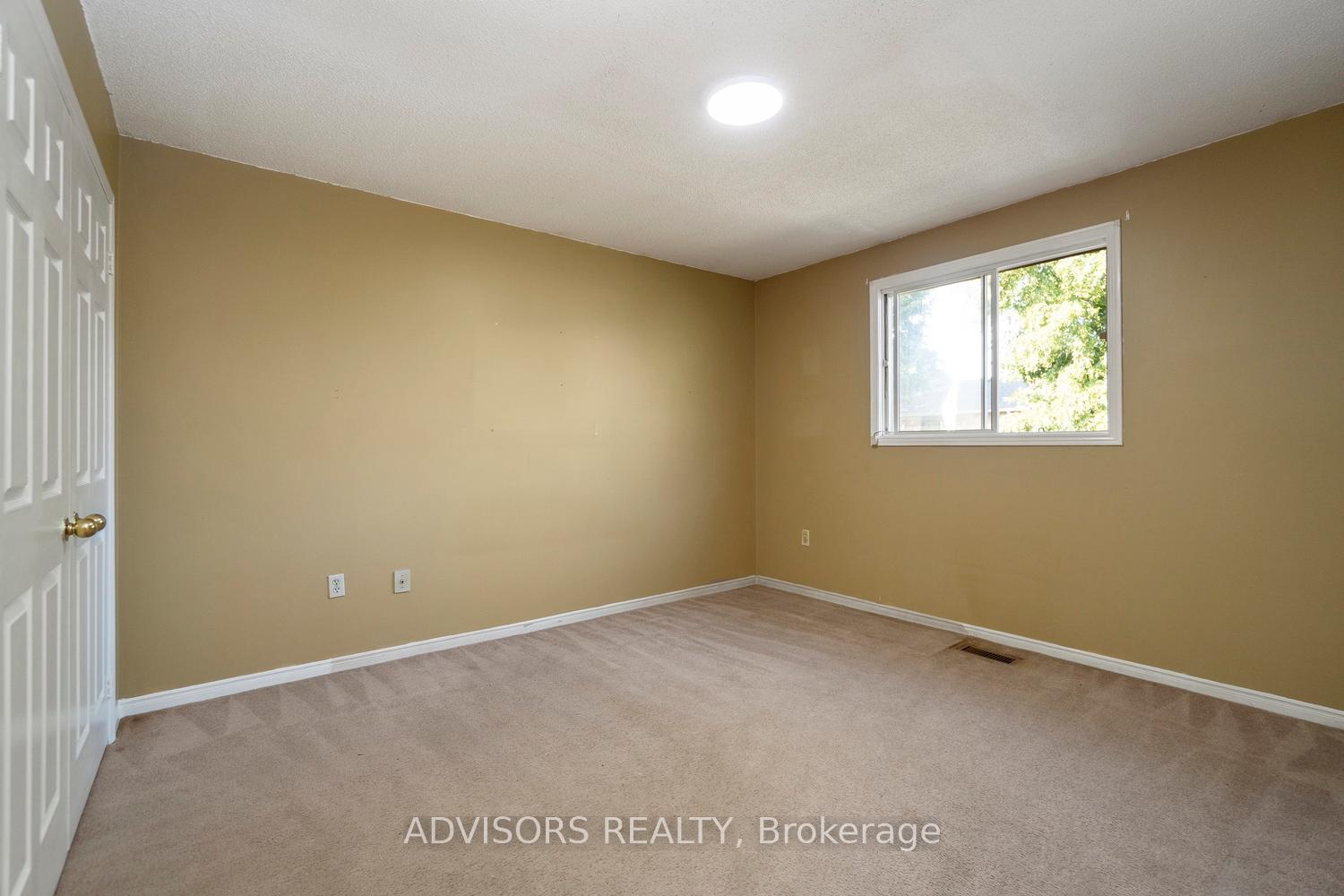 Photo 22 of 3428 Bristol Drive, Burlington, Palmer — HOMEH