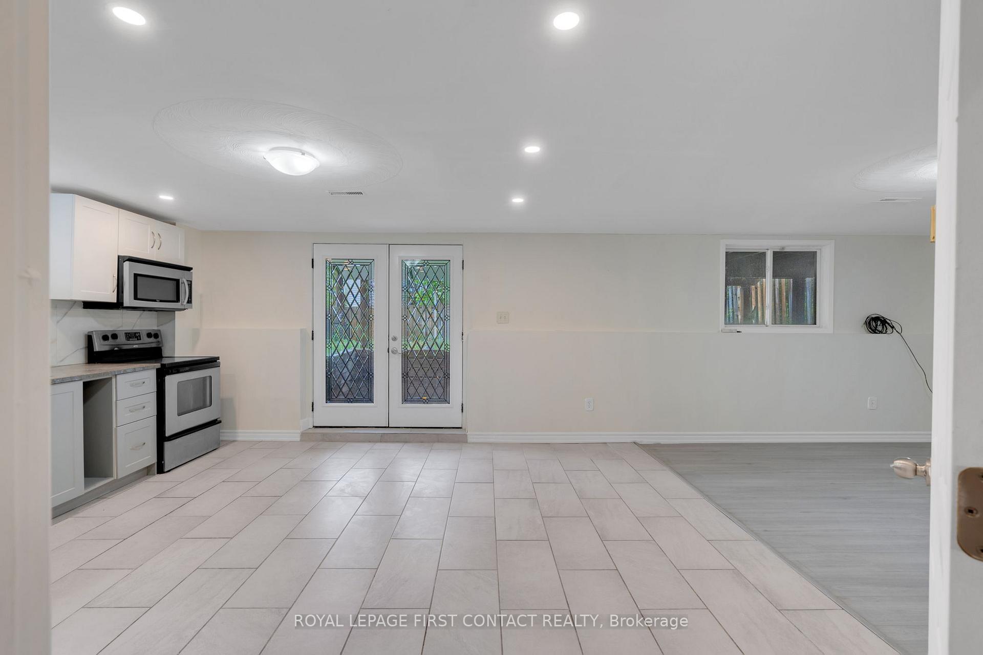 Front of Unit (Basement), 16 Waddington Crescent