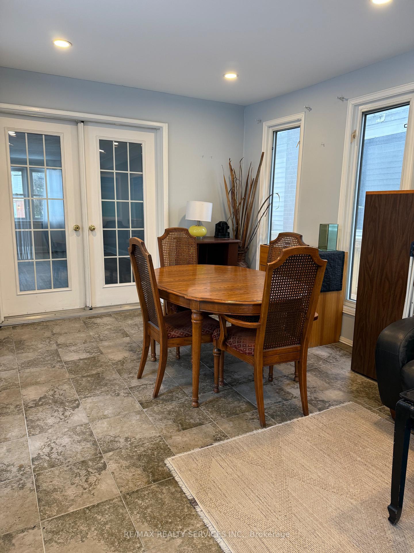 Photo 8 of Unit Upper, 145 Brantdale Avenue, Hamilton, Southam — HOMEH