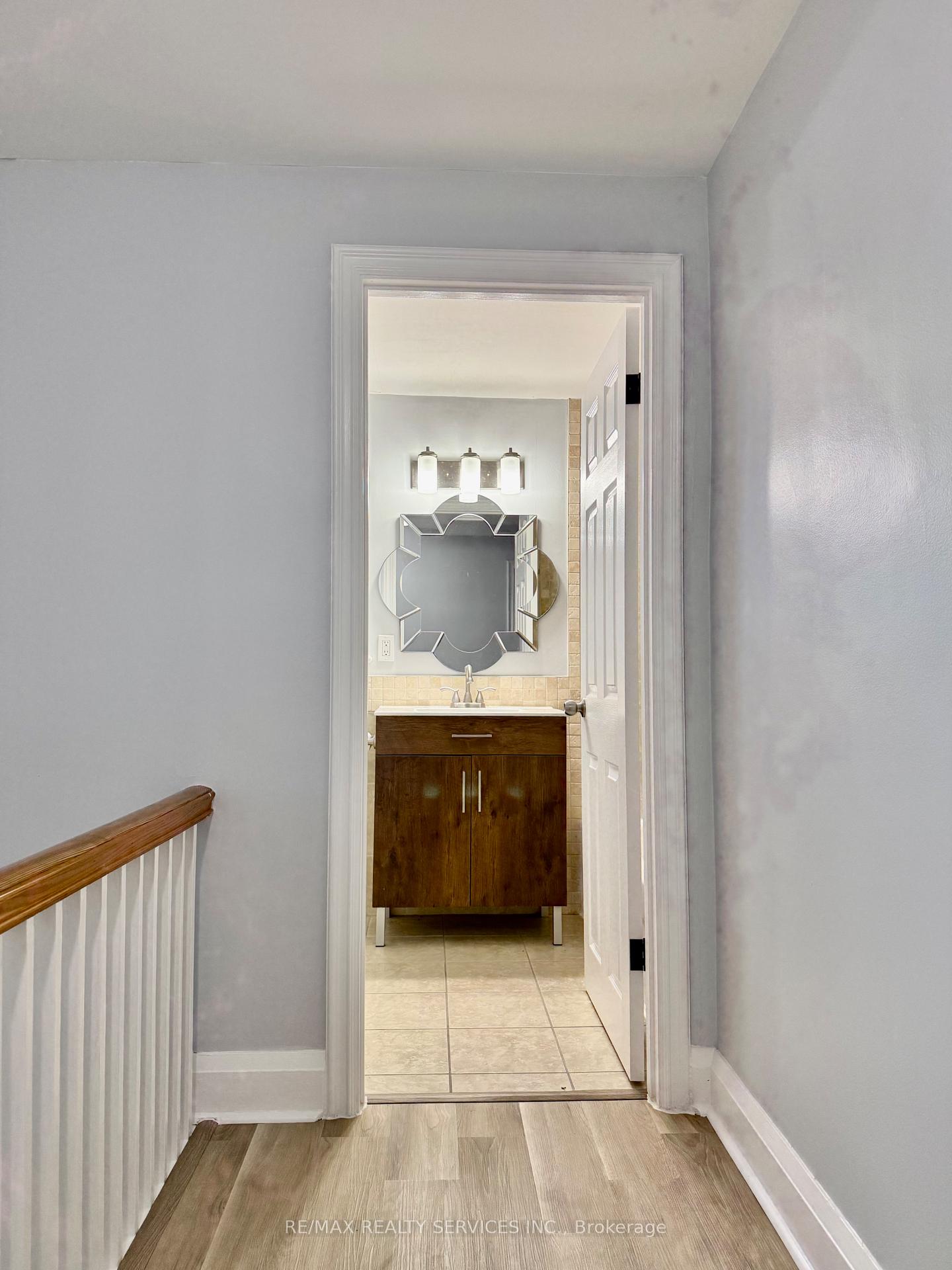 Photo 11 of Unit Upper, 145 Brantdale Avenue, Hamilton, Southam — HOMEH