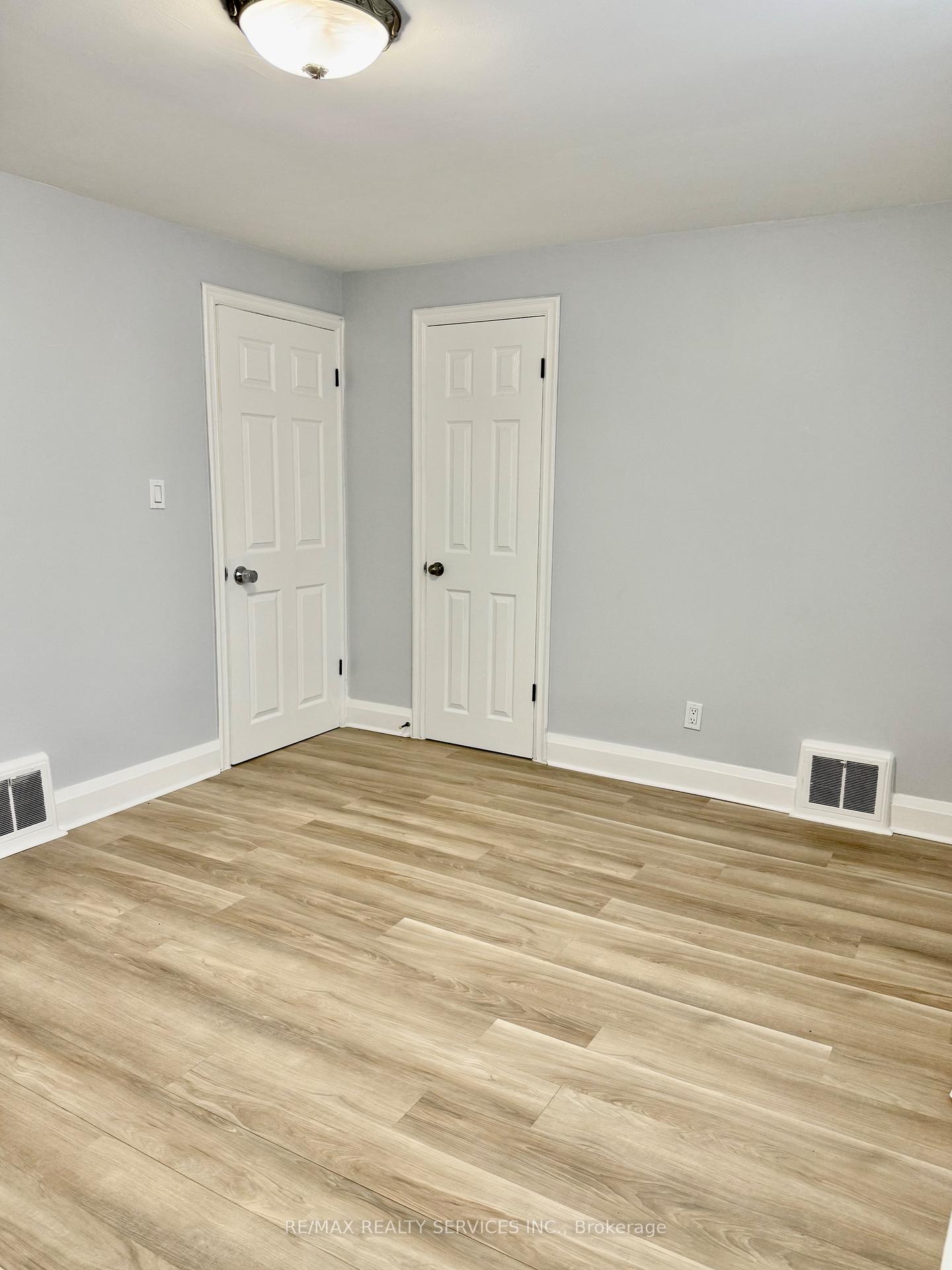 Photo 17 of Unit Upper, 145 Brantdale Avenue, Hamilton, Southam — HOMEH