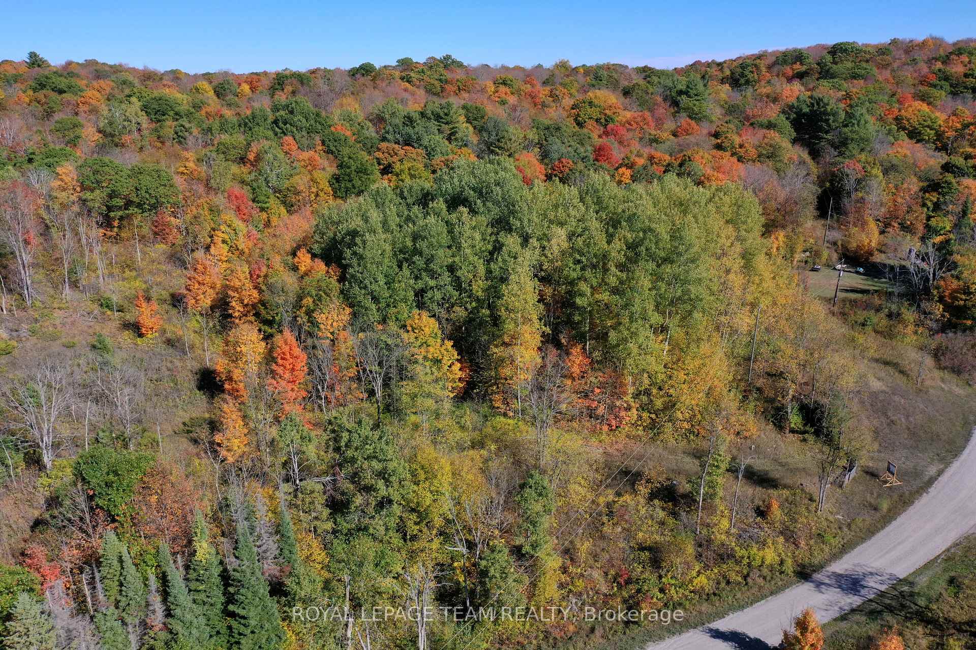 Photo 3 of 1231 Shiner Road, Frontenac, Frontenac North — HOMEH