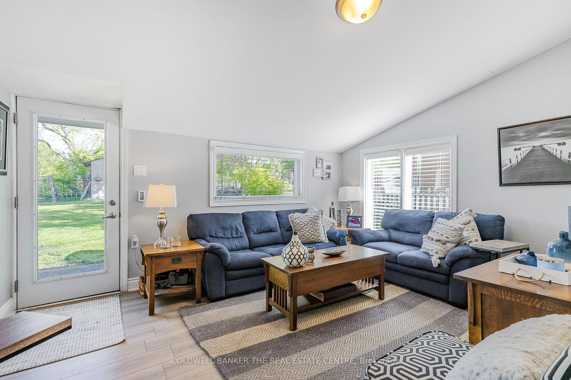 Photo 13 of 18 Eugenia Street, Barrie, Codrington — HOMEH