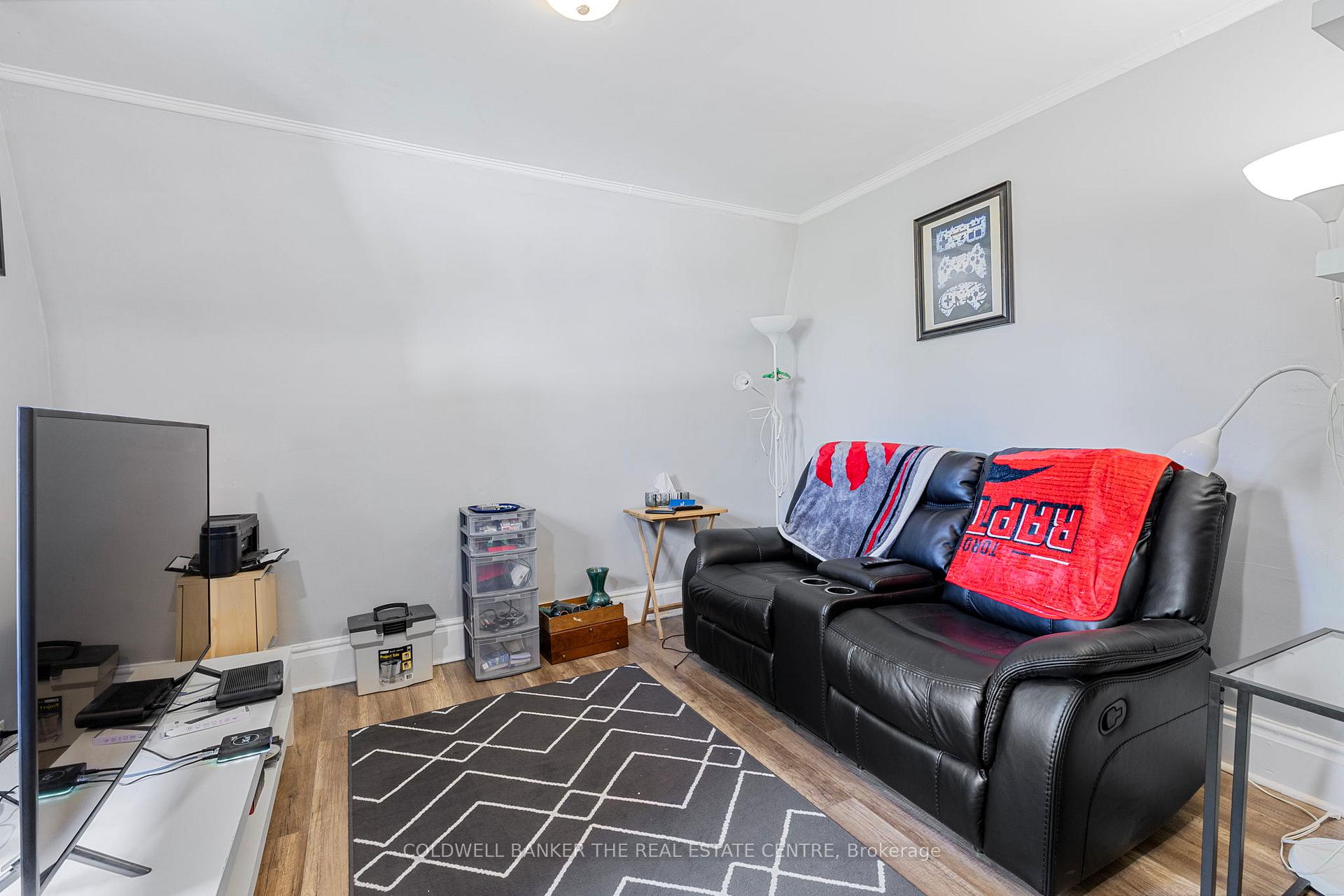 Photo 20 of 18 Eugenia Street, Barrie, Codrington — HOMEH