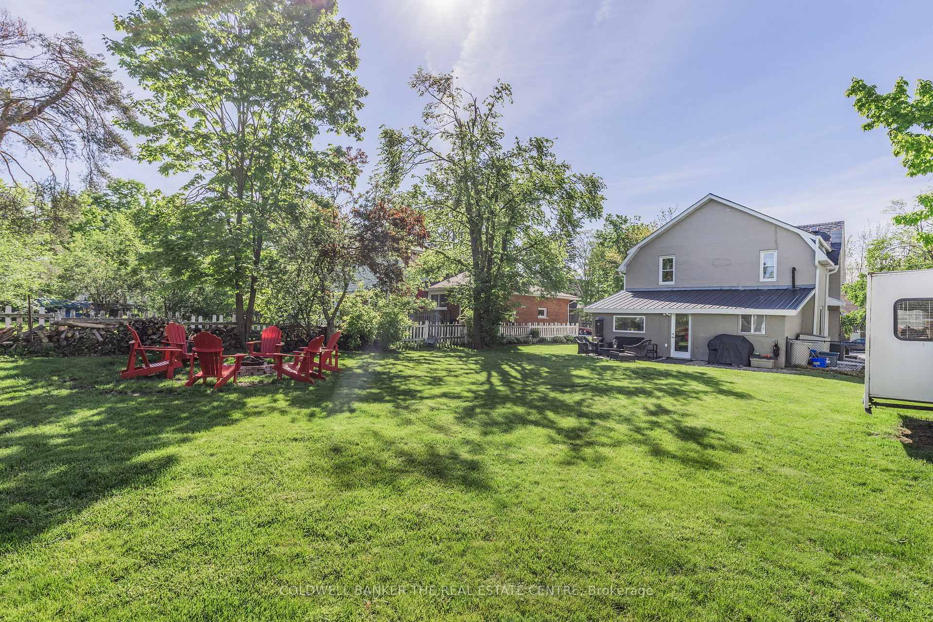 Photo 26 of 18 Eugenia Street, Barrie, Codrington — HOMEH