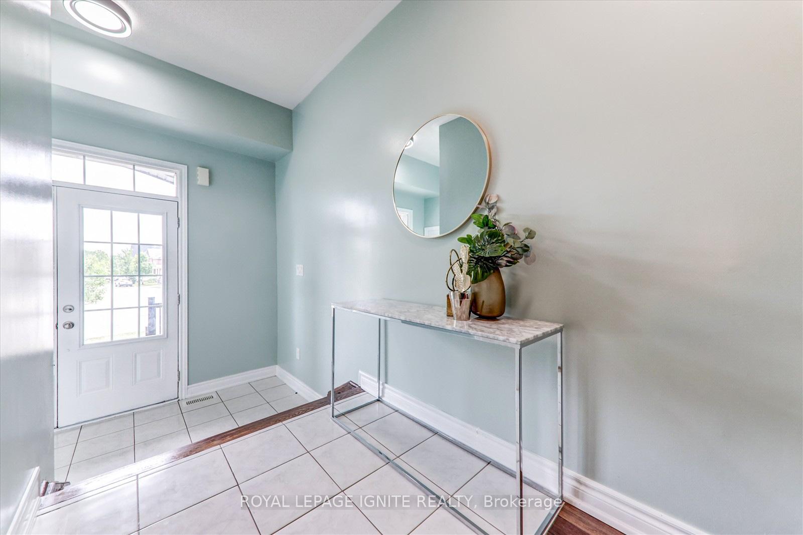 Photo 4 of 26 Willoughby Place, Clarington, Bowmanville — HOMEH