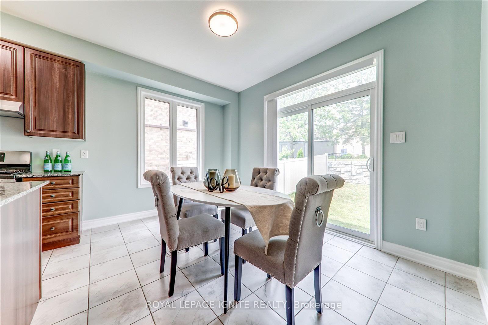 Photo 8 of 26 Willoughby Place, Clarington, Bowmanville — HOMEH