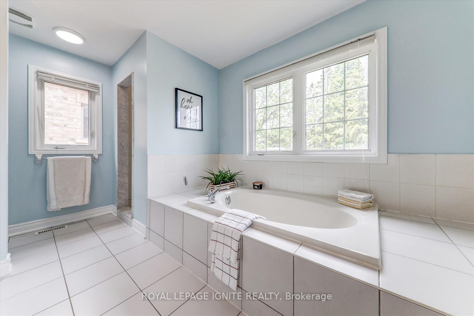 Photo 16 of 26 Willoughby Place, Clarington, Bowmanville — HOMEH