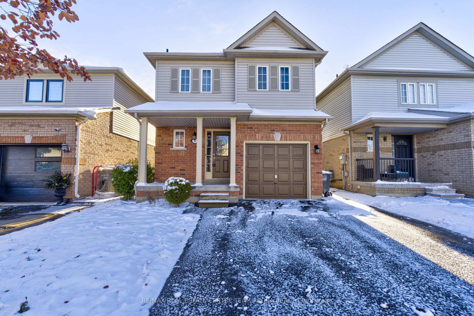 Photo 1 of 61 Ridgemore Crescent, Brampton, Fletcher's Meadow — HOMEH