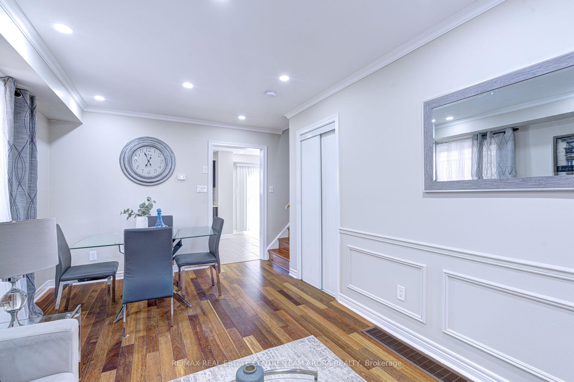 Photo 10 of 61 Ridgemore Crescent, Brampton, Fletcher's Meadow — HOMEH