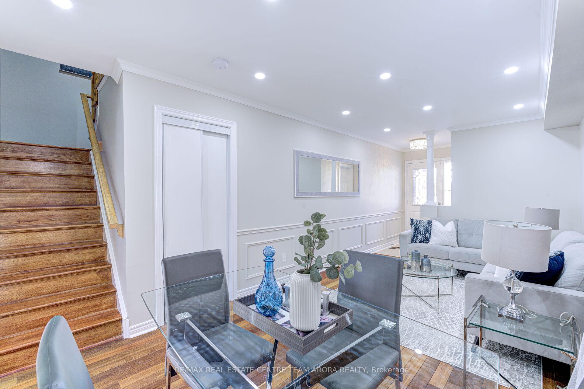 Photo 14 of 61 Ridgemore Crescent, Brampton, Fletcher's Meadow — HOMEH