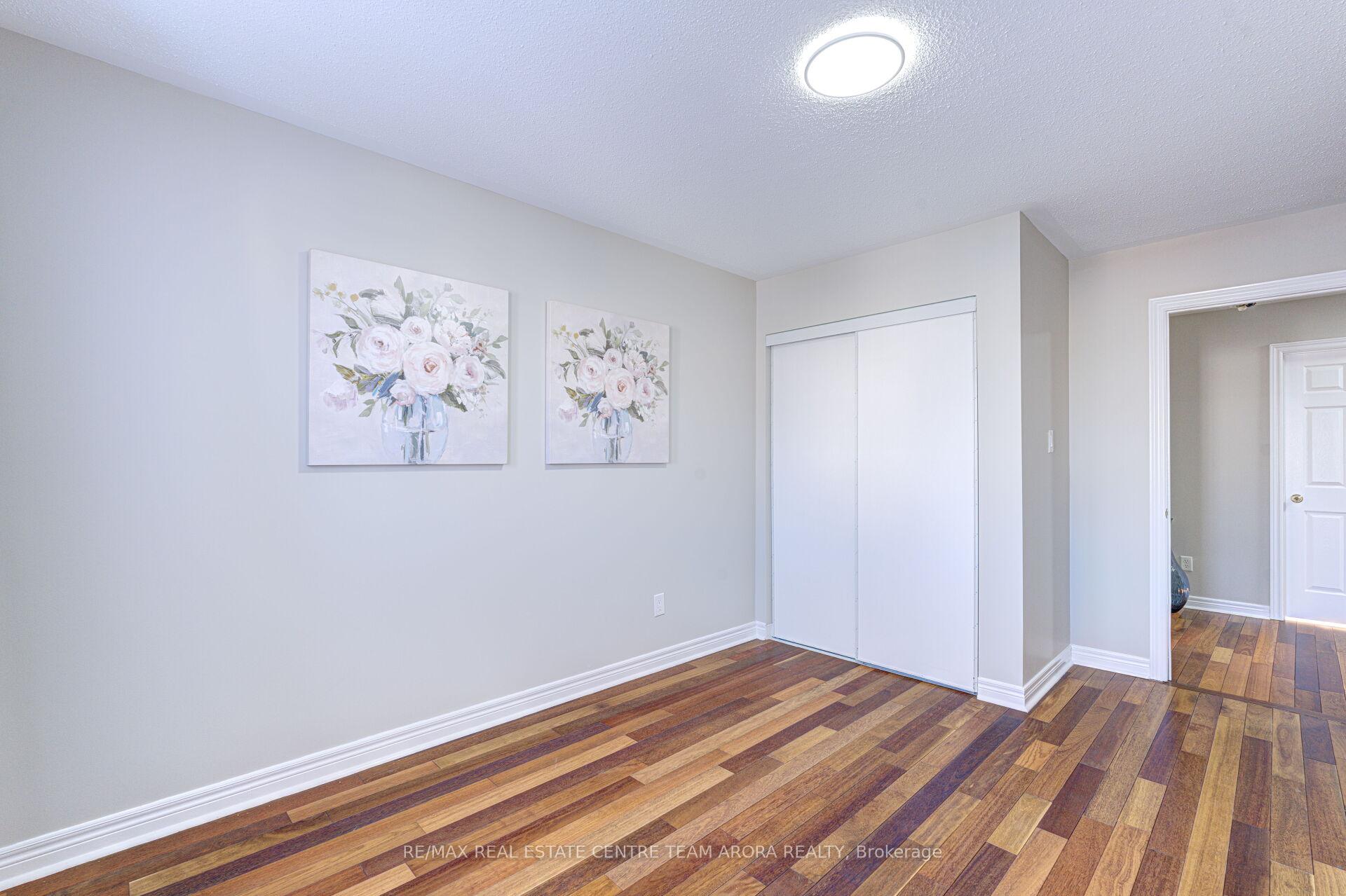 Photo 34 of 61 Ridgemore Crescent, Brampton, Fletcher's Meadow — HOMEH