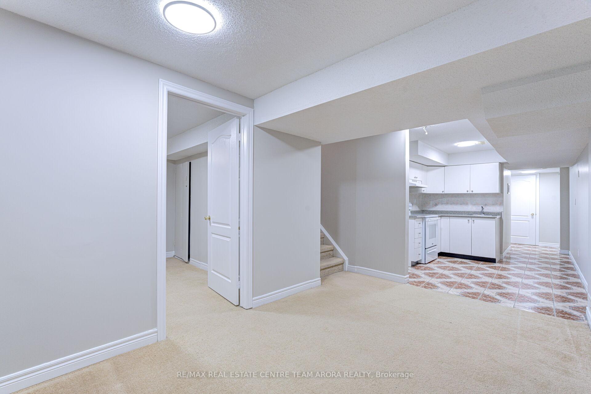 Photo 40 of 61 Ridgemore Crescent, Brampton, Fletcher's Meadow — HOMEH