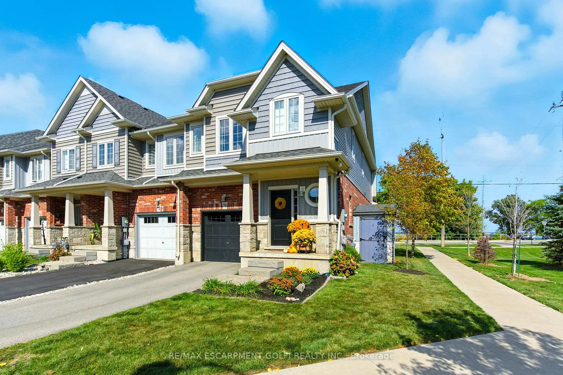 Photo 34 of 70 Dunrobin Lane, Grimsby, Grimsby Beach — HOMEH