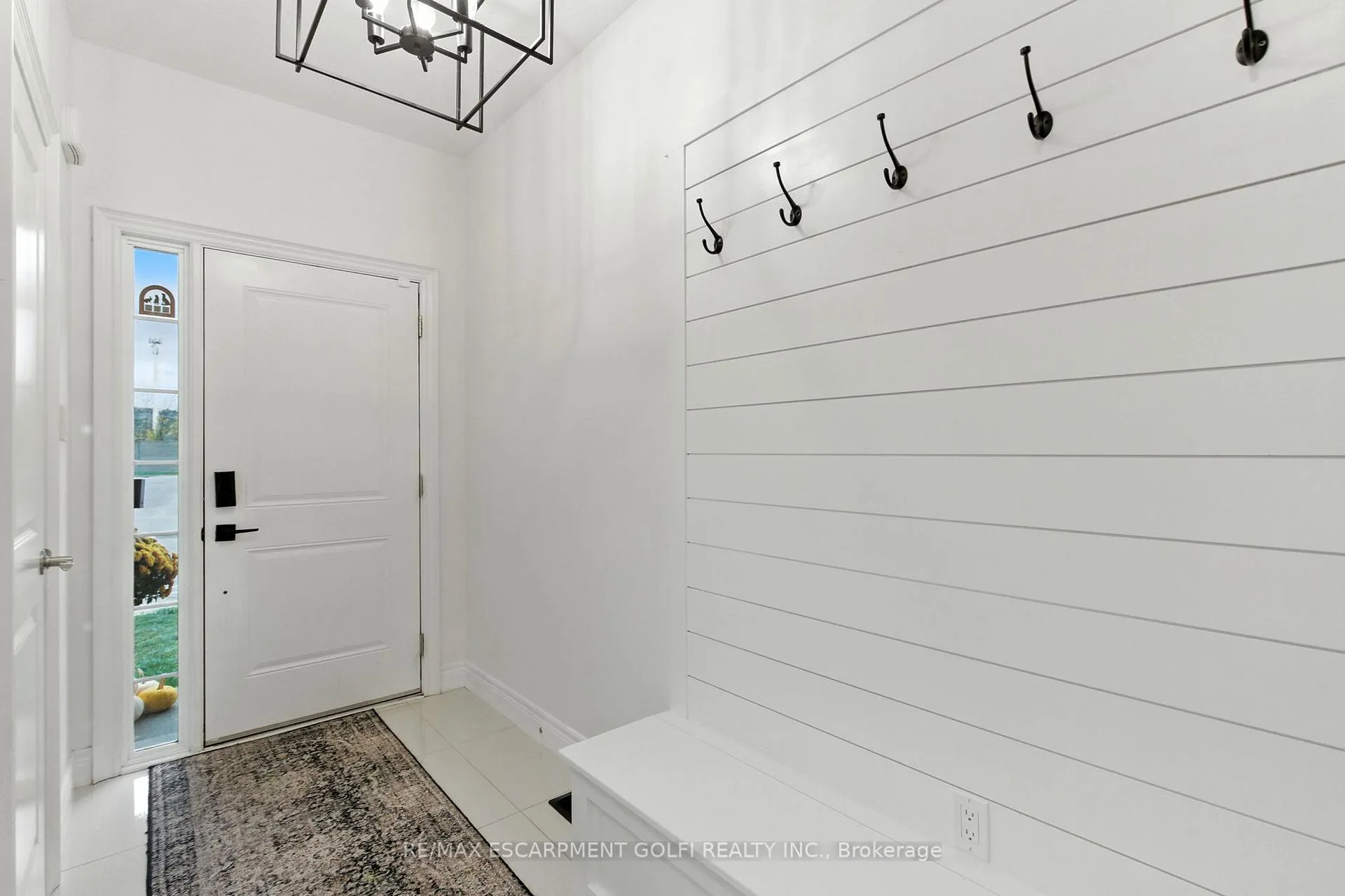 Photo 180 of 70 Dunrobin Lane, Grimsby, Grimsby Beach — HOMEH