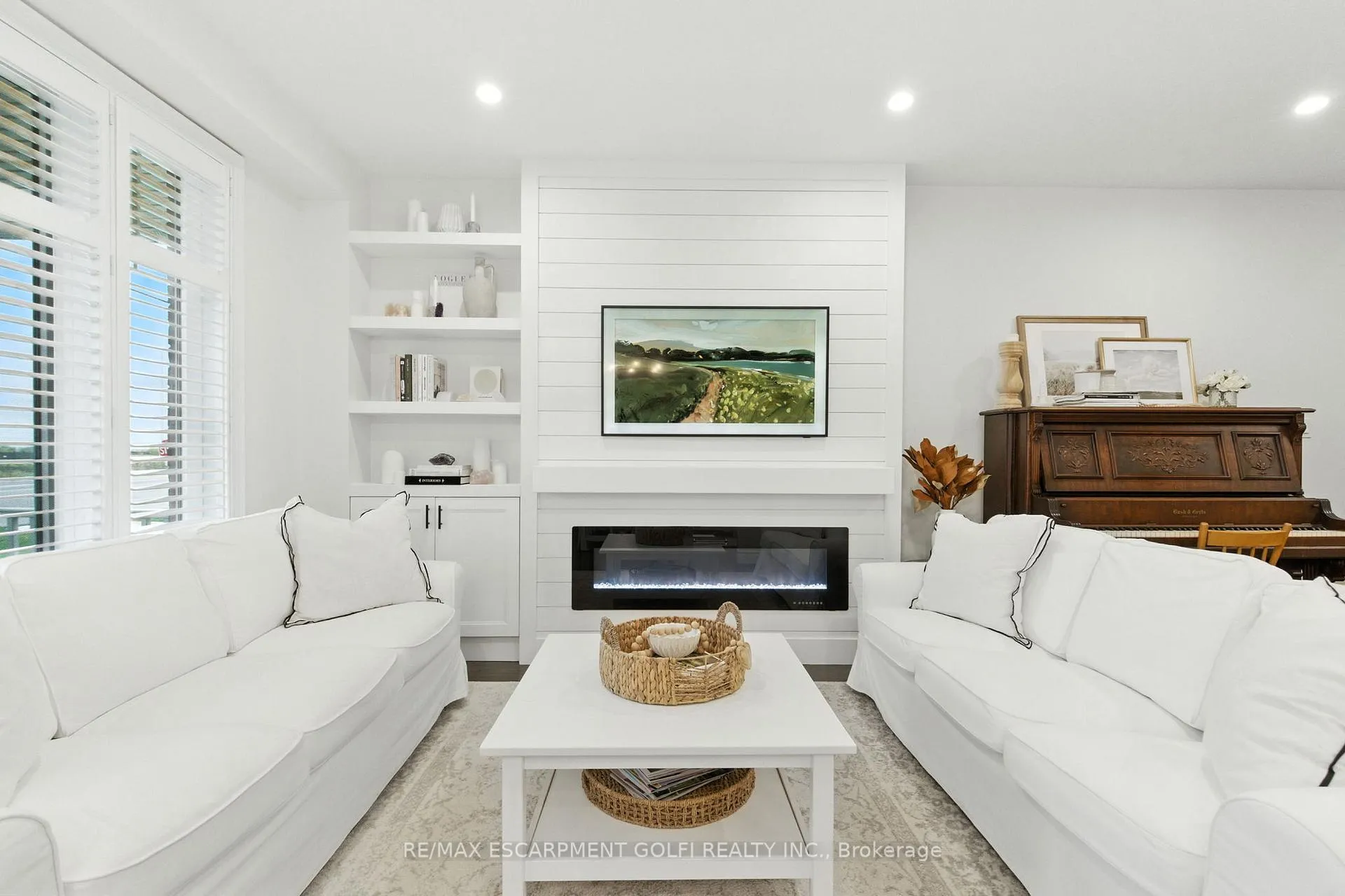 Photo 307 of 70 Dunrobin Lane, Grimsby, Grimsby Beach — HOMEH