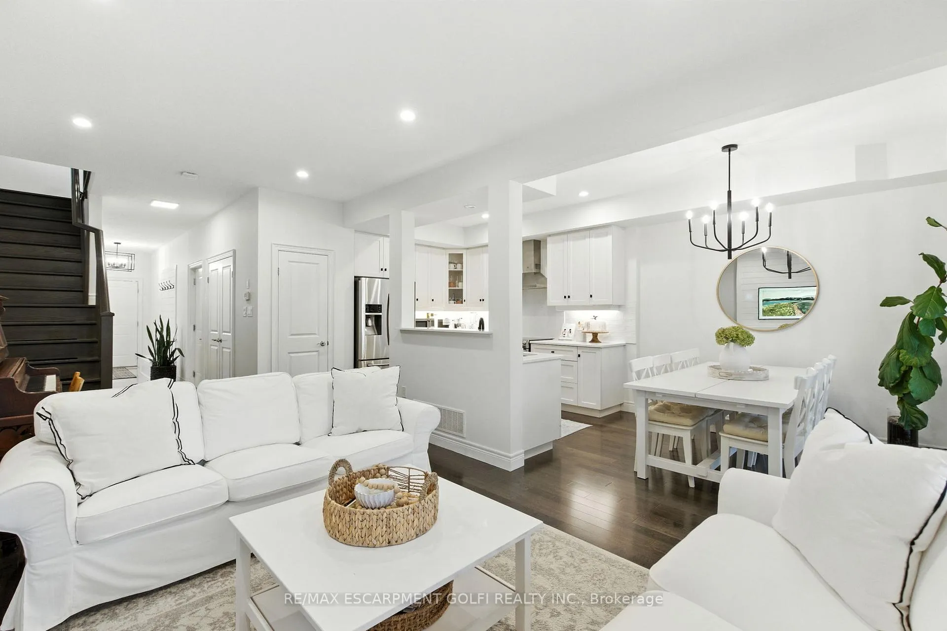 Photo 331 of 70 Dunrobin Lane, Grimsby, Grimsby Beach — HOMEH