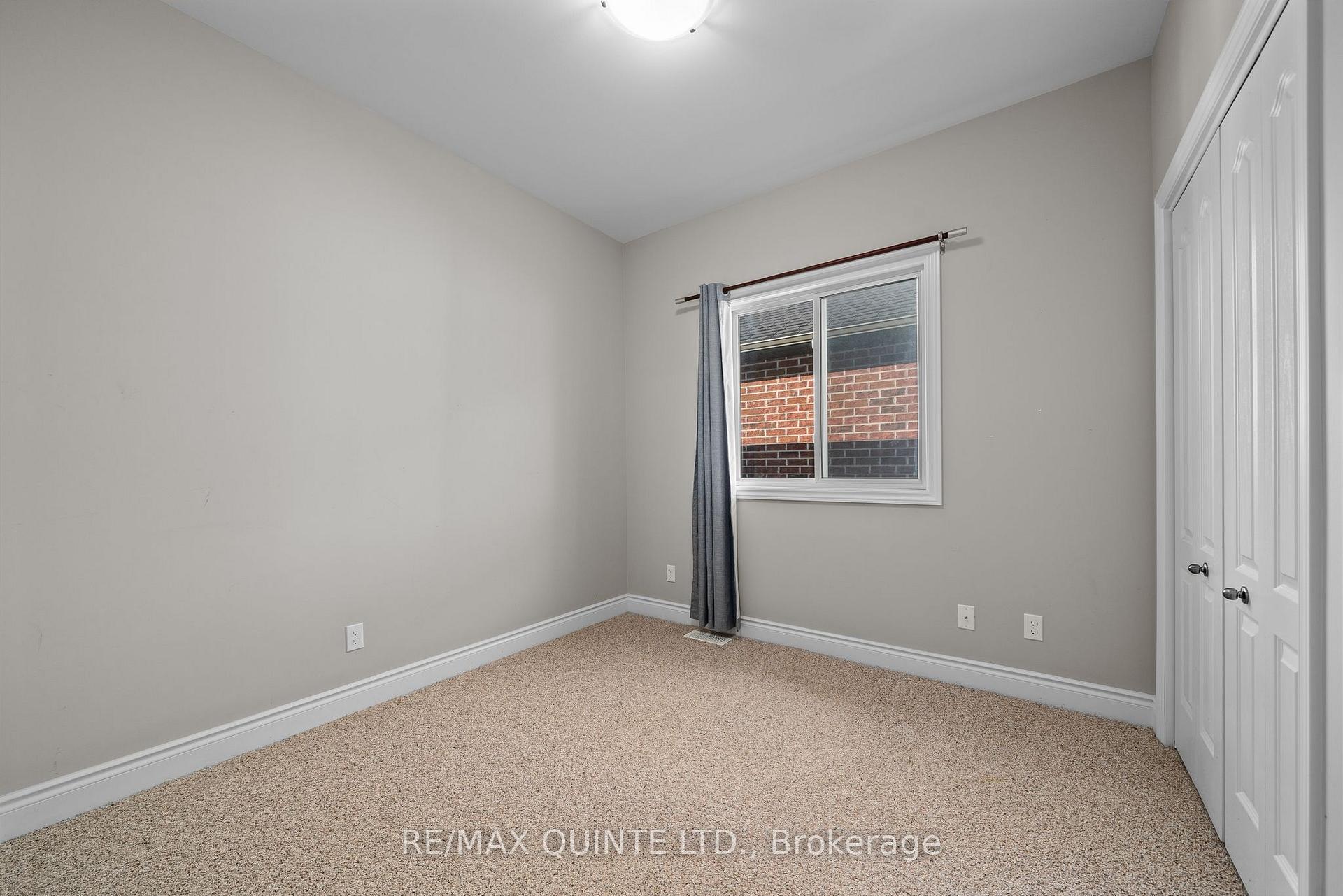 Photo 22 of 68 Farmington Crescent, Belleville, Thurlow Ward — HOMEH