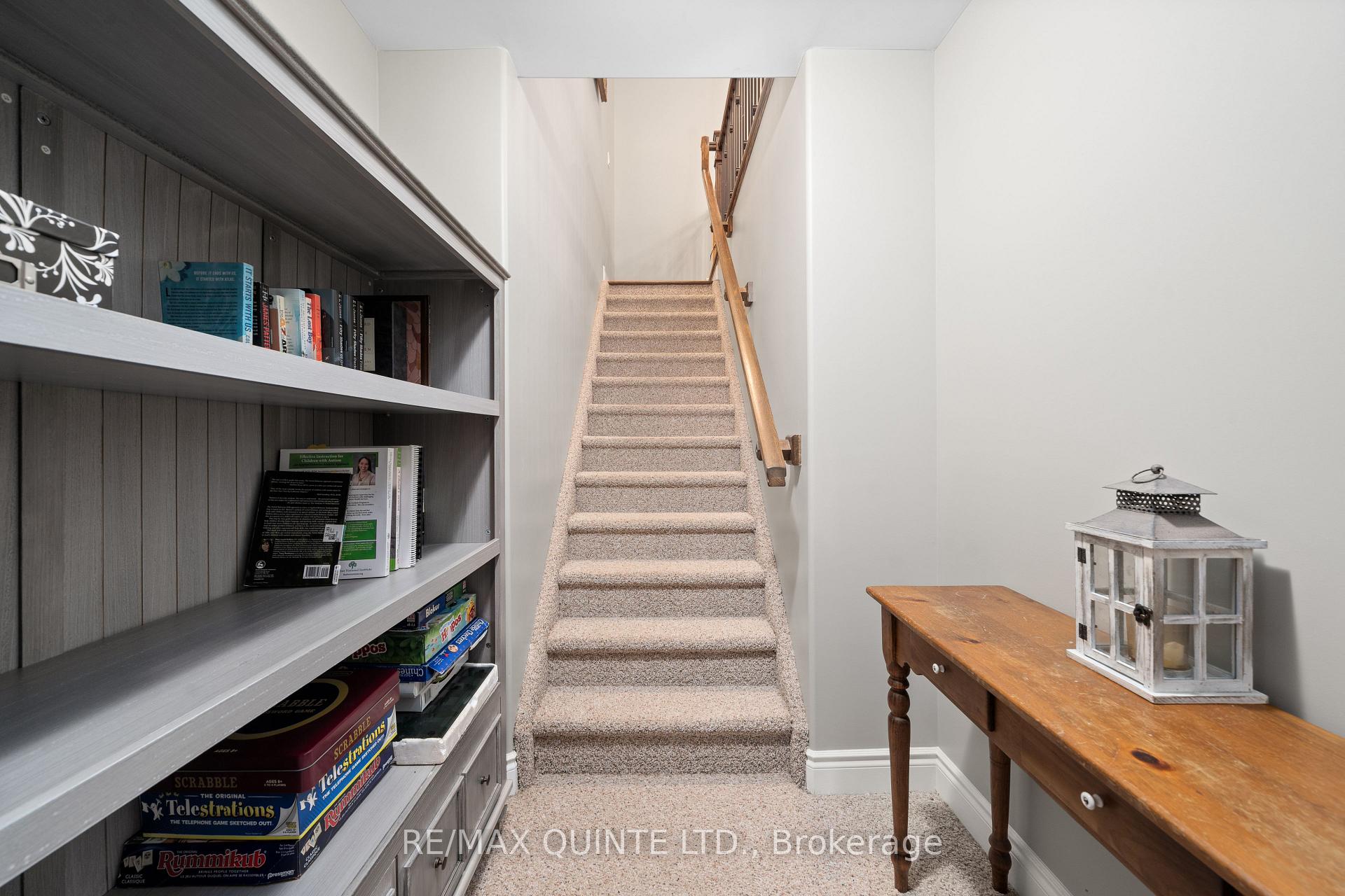 Photo 27 of 68 Farmington Crescent, Belleville, Thurlow Ward — HOMEH