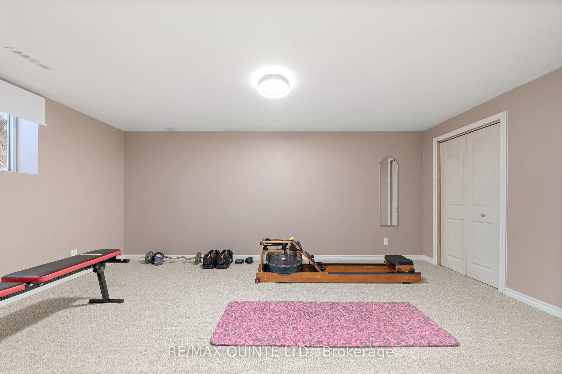 Photo 32 of 68 Farmington Crescent, Belleville, Thurlow Ward — HOMEH