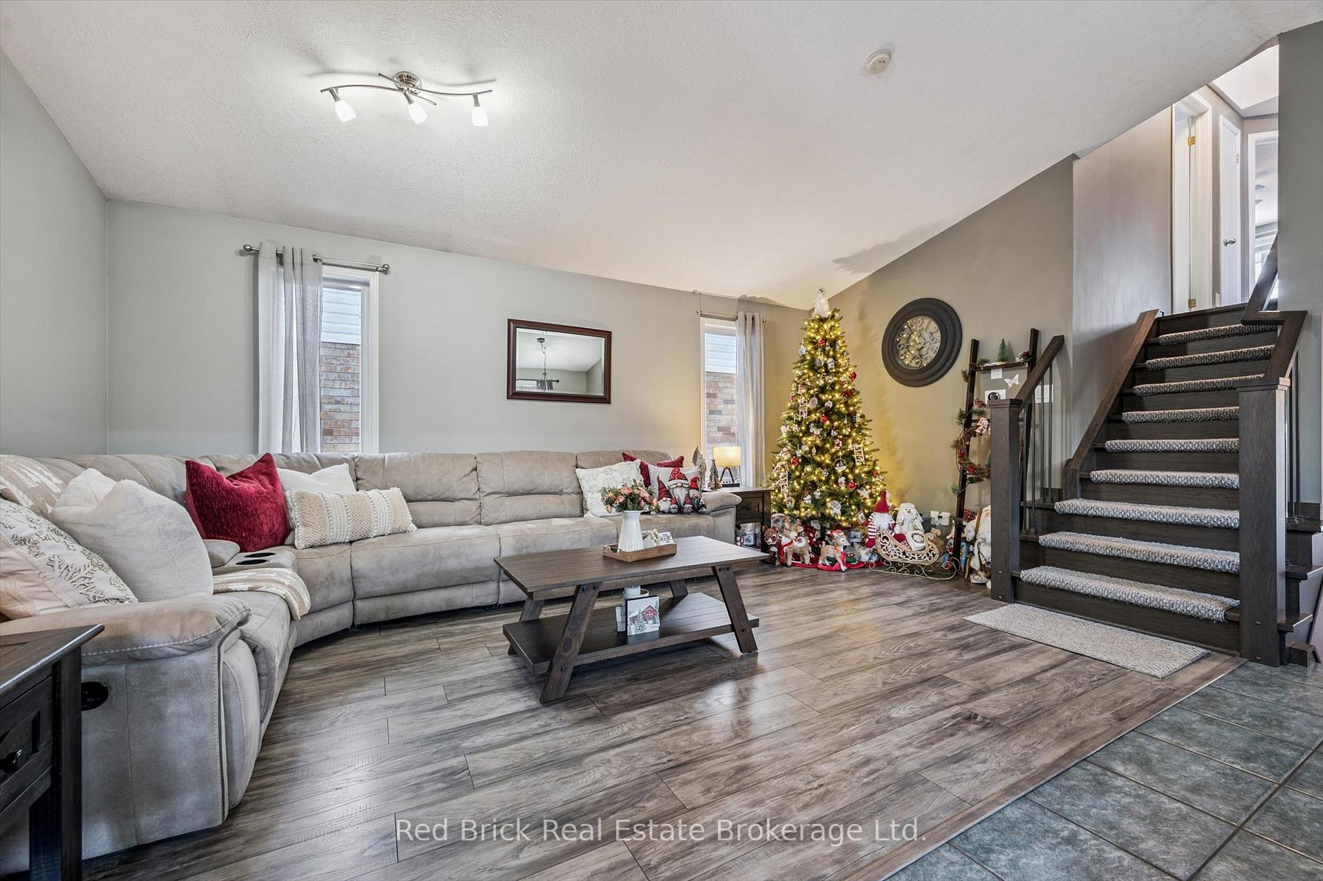 Photo 6 of 75 Hill Trail, Guelph, Grange Road — HOMEH