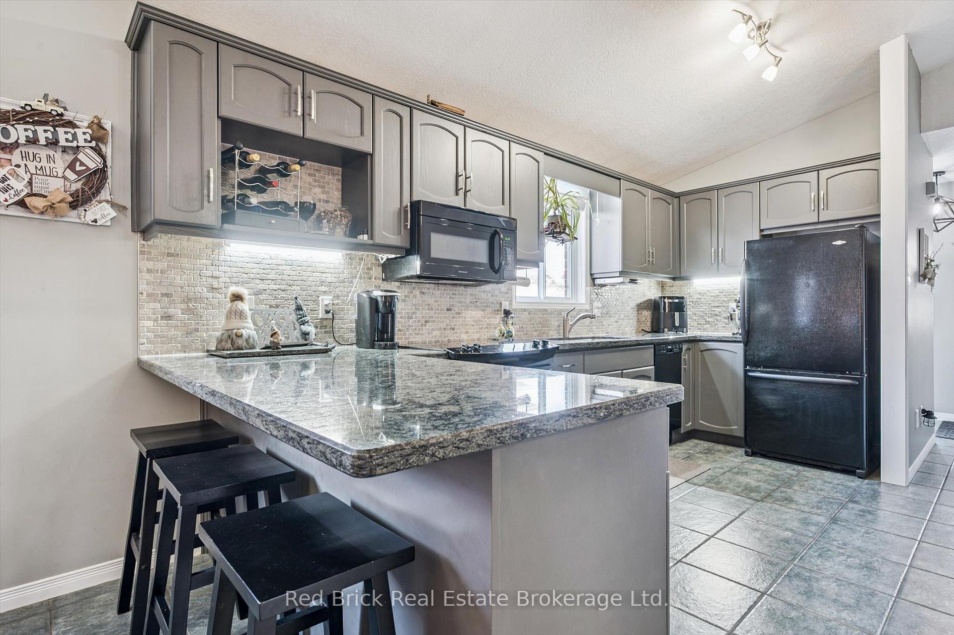 Photo 12 of 75 Hill Trail, Guelph, Grange Road — HOMEH