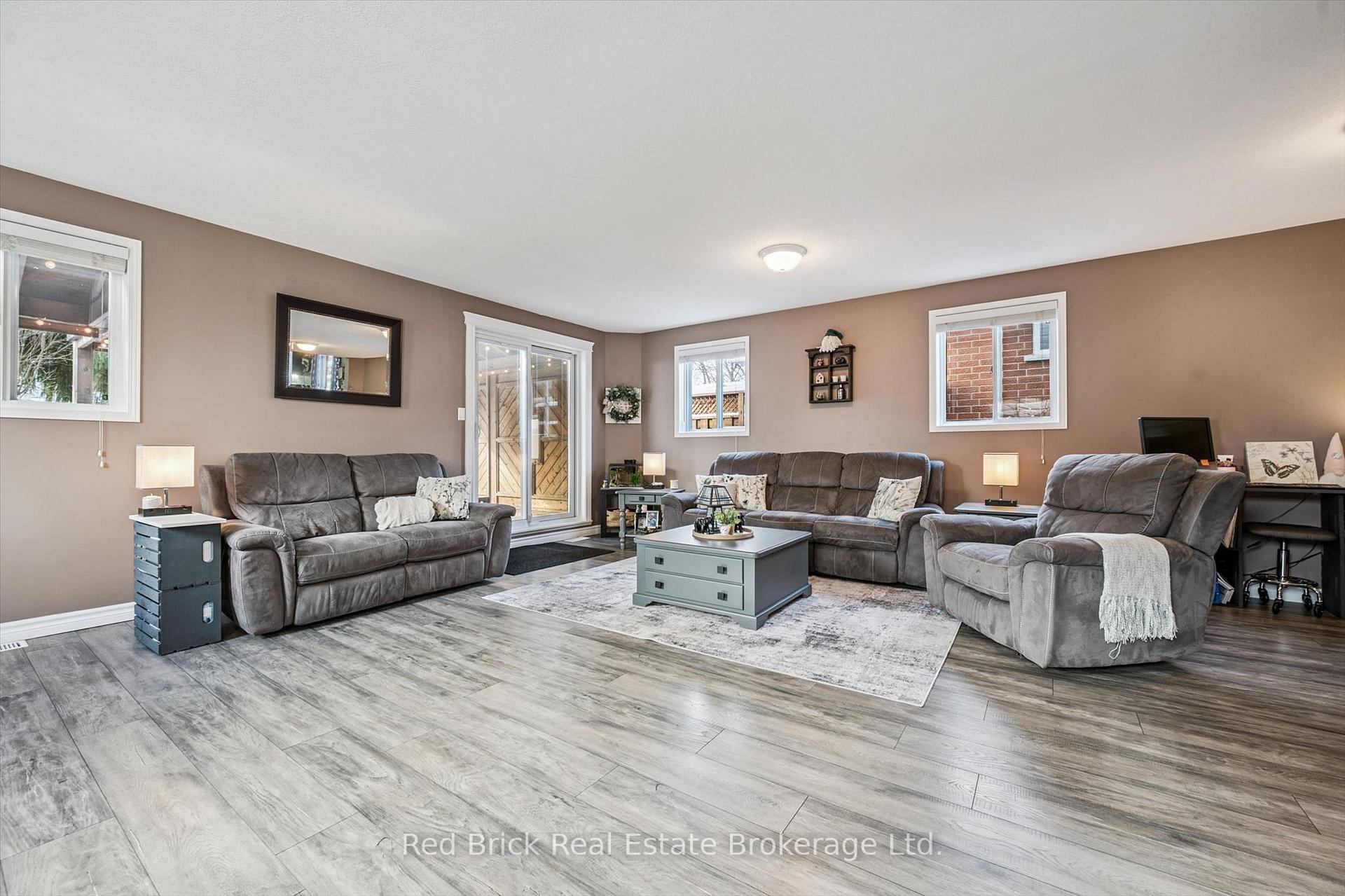 Photo 16 of 75 Hill Trail, Guelph, Grange Road — HOMEH