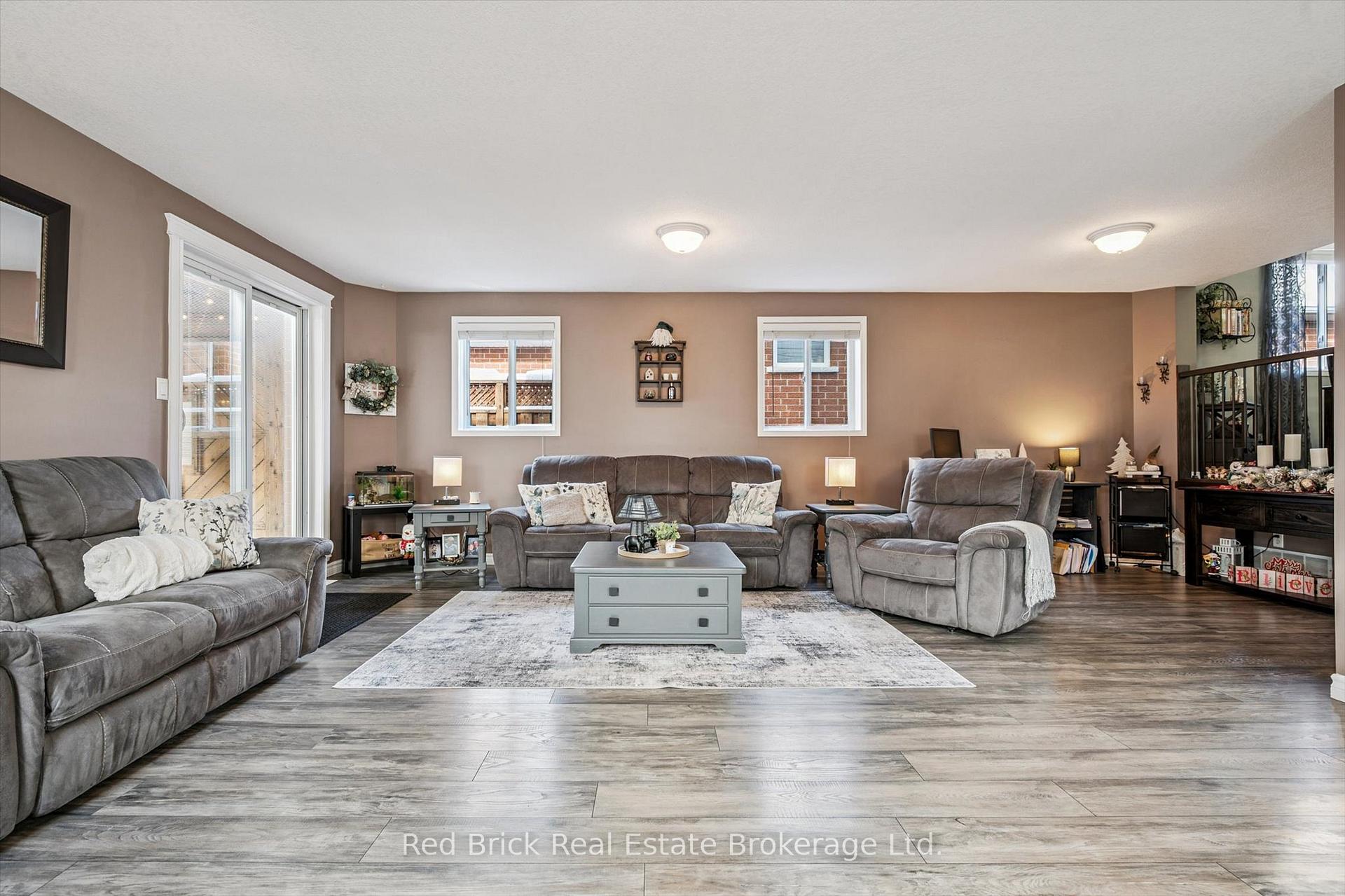 Photo 17 of 75 Hill Trail, Guelph, Grange Road — HOMEH