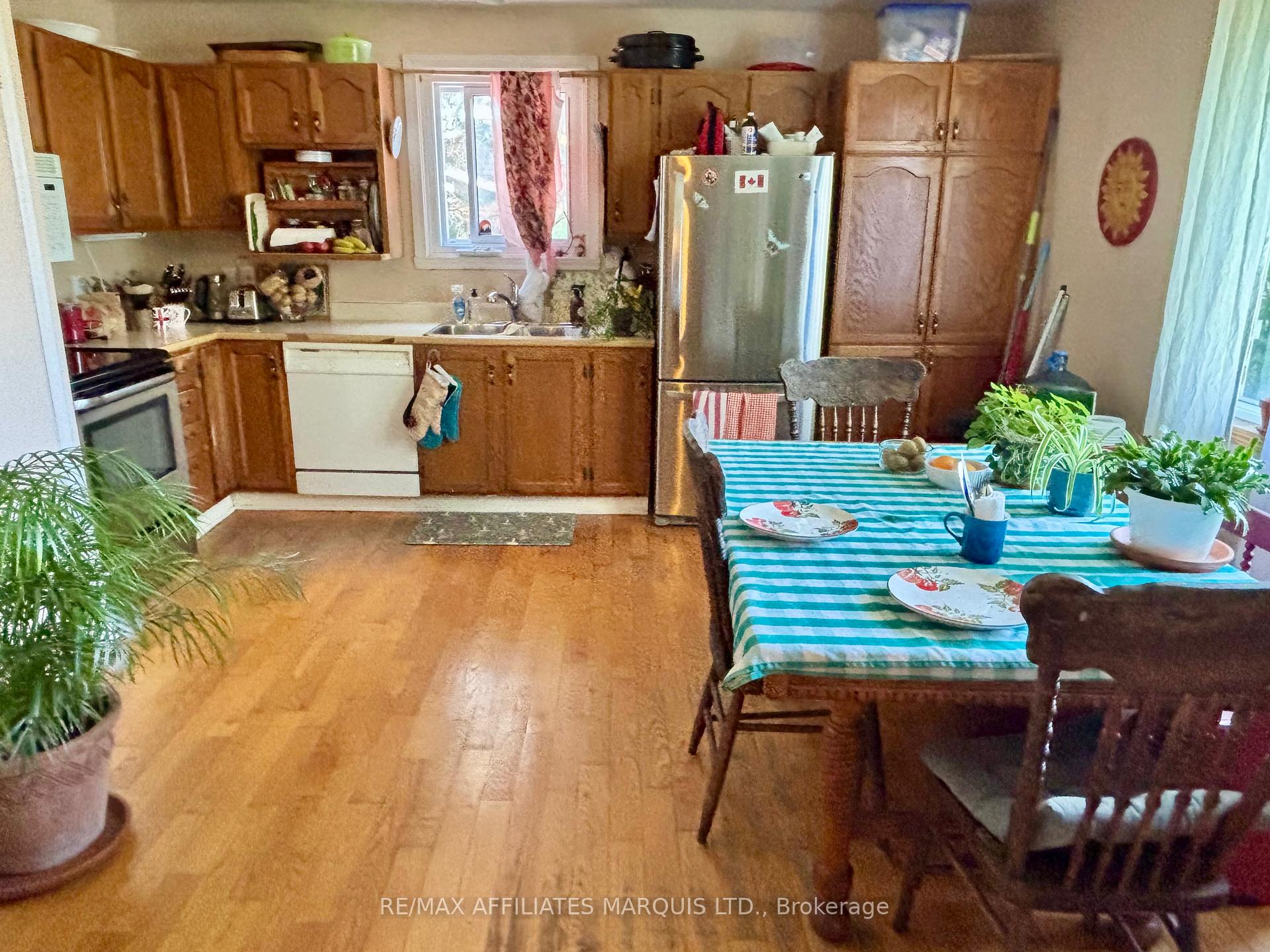 Photo 18 of 710 Tollgate Road W, Cornwall — HOMEH