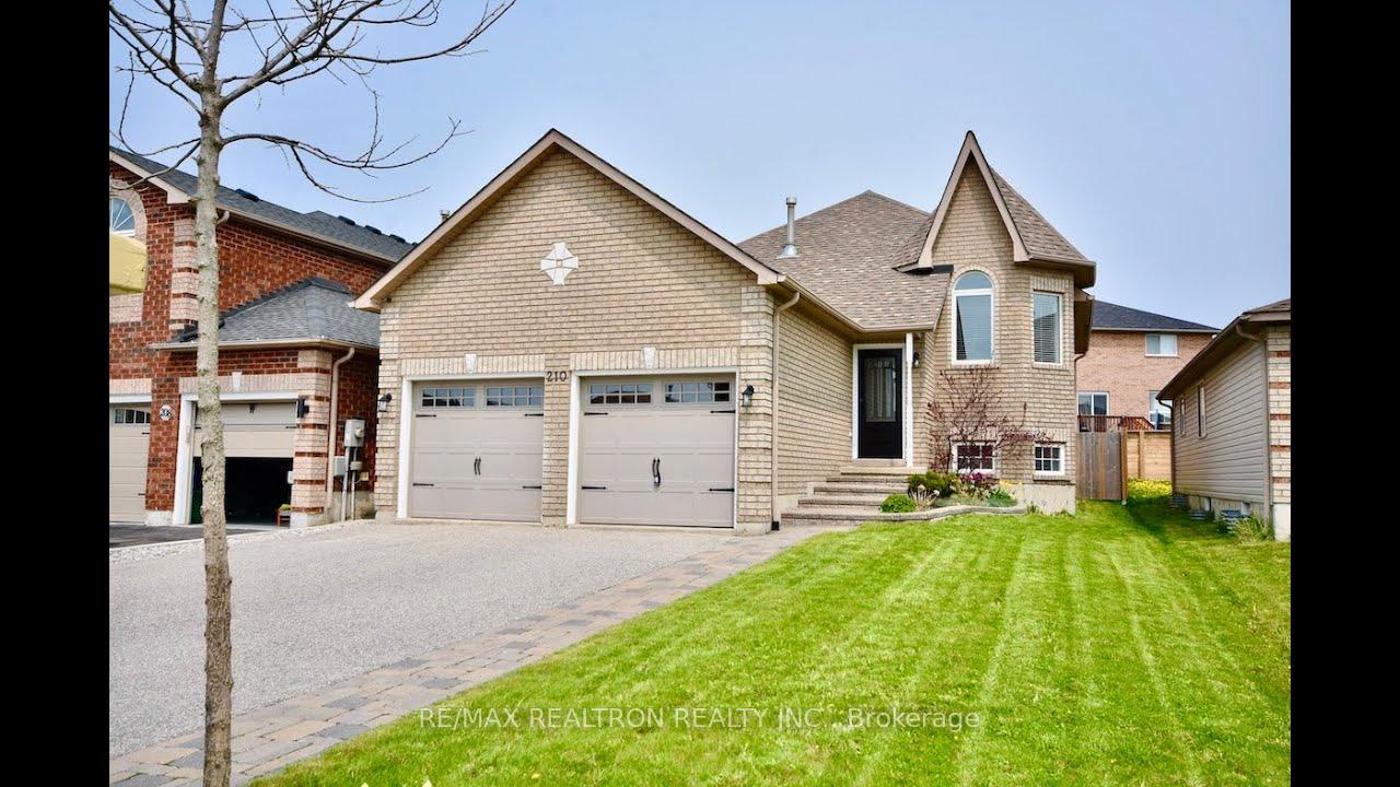 Front of 210 Dunsmore Lane