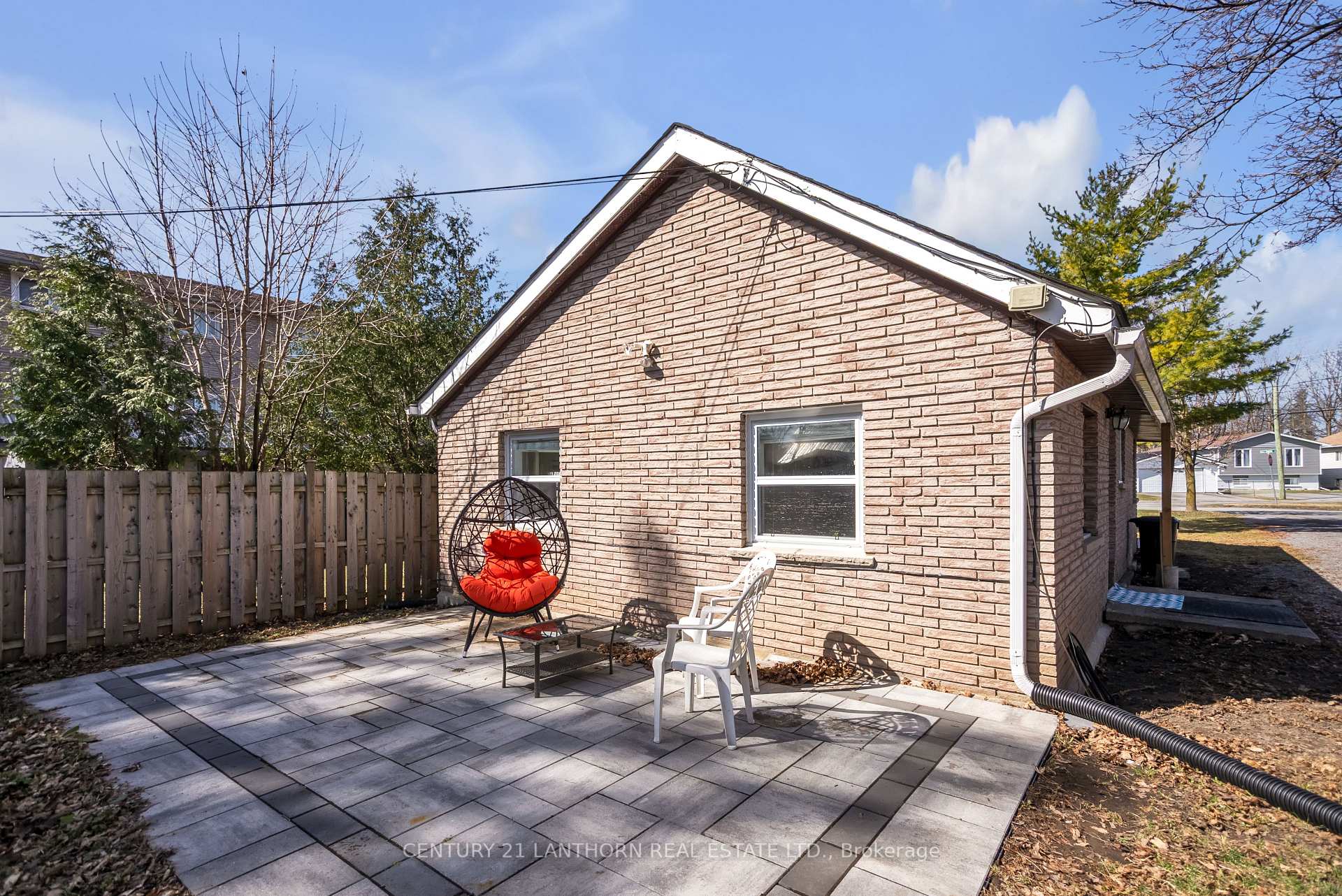 Photo 24 of 5 Baldwin Street, Belleville, Belleville Ward — HOMEH
