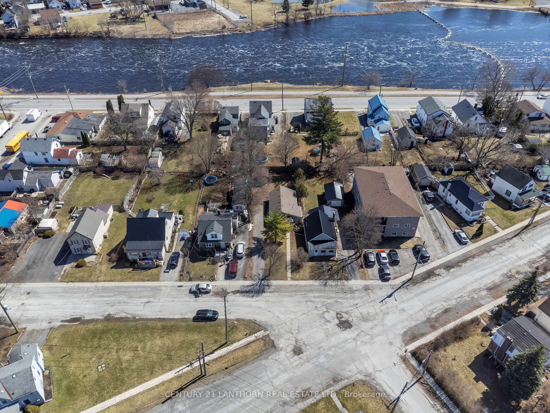 Photo 27 of 5 Baldwin Street, Belleville, Belleville Ward — HOMEH