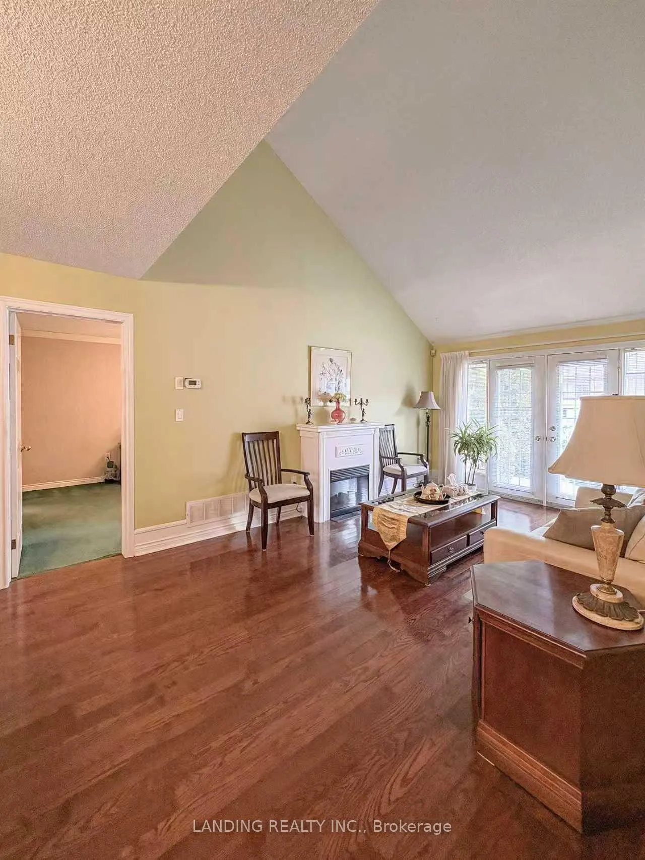 Photo 188 of 32 Red Haven Drive, Grimsby, Grimsby Beach — HOMEH