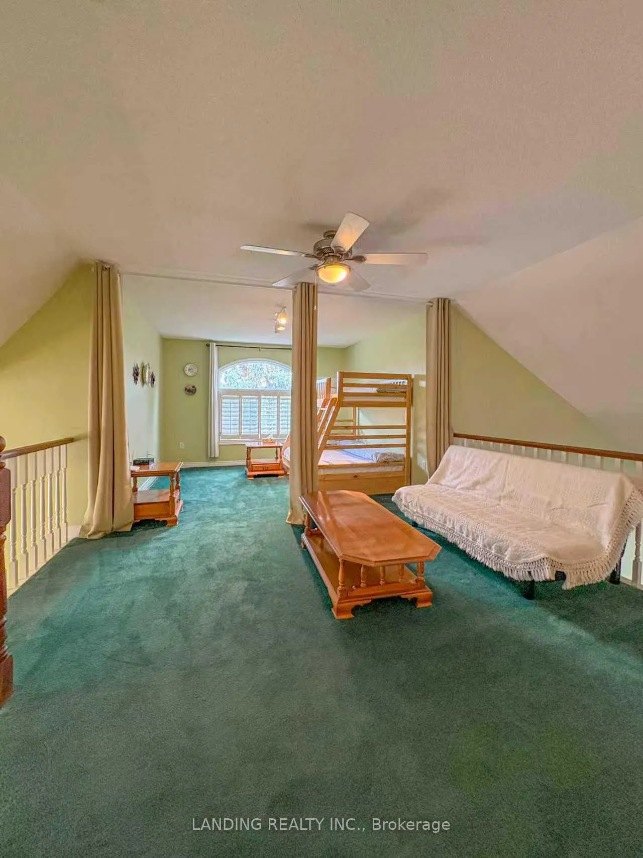Photo 340 of 32 Red Haven Drive, Grimsby, Grimsby Beach — HOMEH