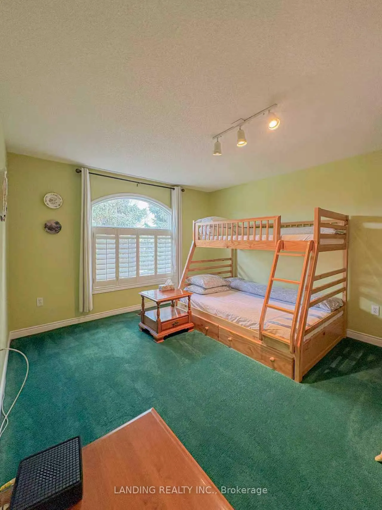Photo 347 of 32 Red Haven Drive, Grimsby, Grimsby Beach — HOMEH