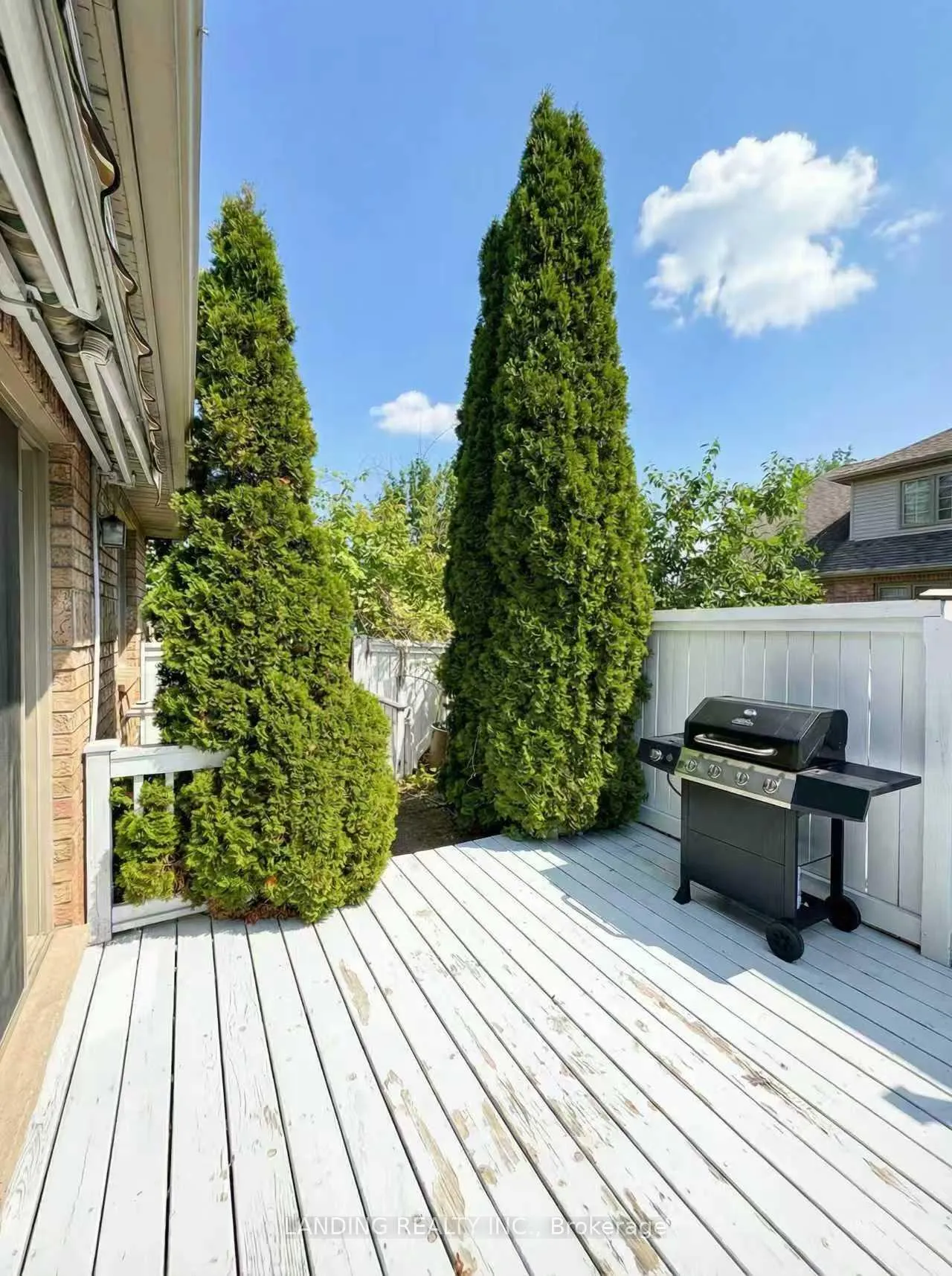 Photo 415 of 32 Red Haven Drive, Grimsby, Grimsby Beach — HOMEH