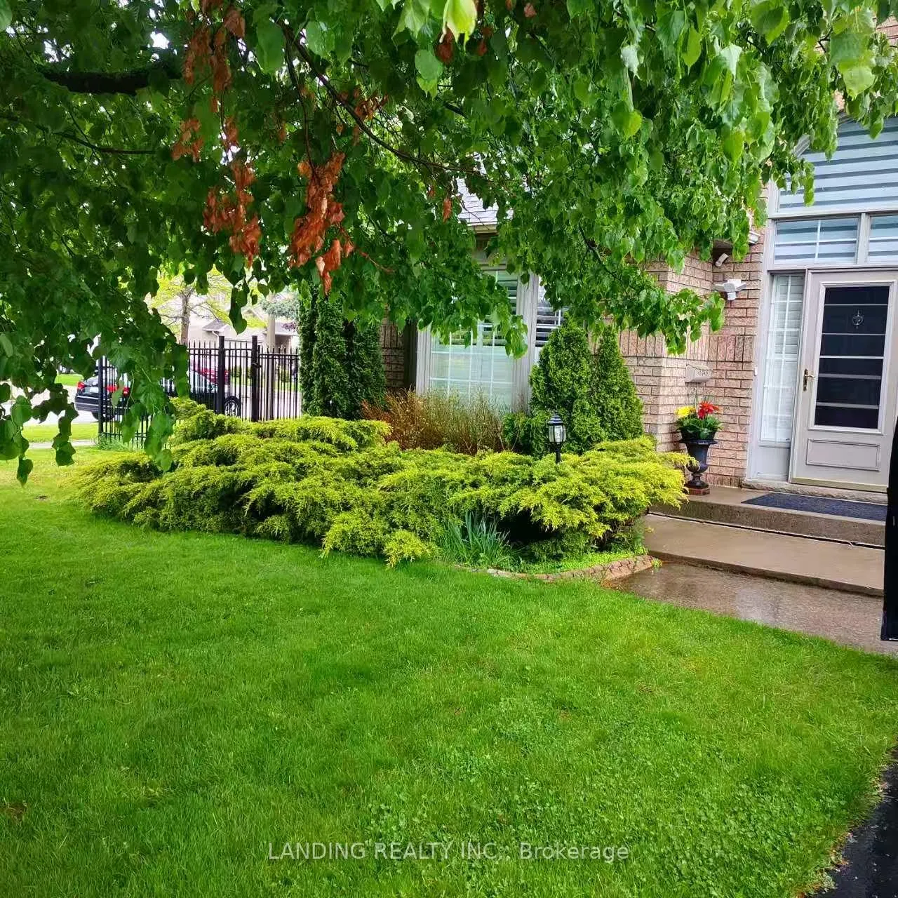 Photo 460 of 32 Red Haven Drive, Grimsby, Grimsby Beach — HOMEH