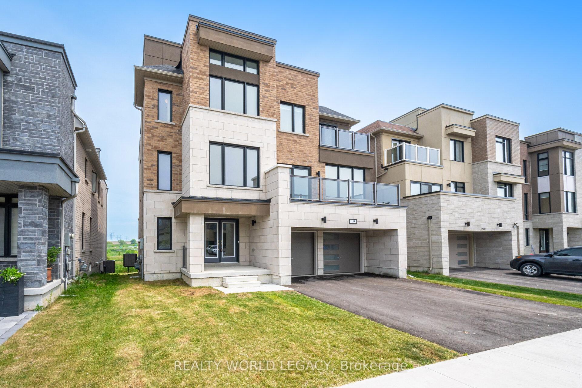 Photo 2 of 19 Yacht Drive, Clarington, Bowmanville — HOMEH