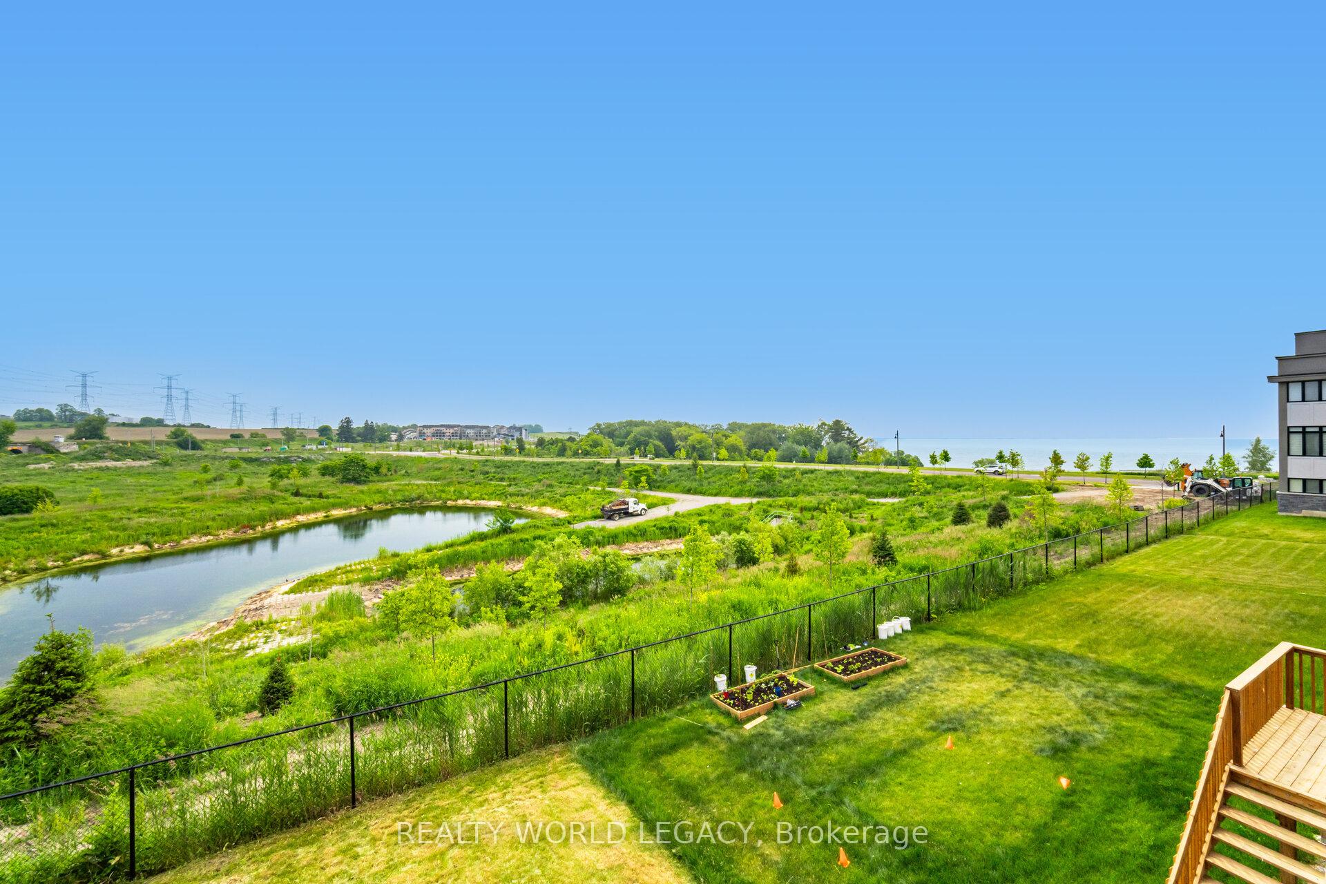 Photo 10 of 19 Yacht Drive, Clarington, Bowmanville — HOMEH