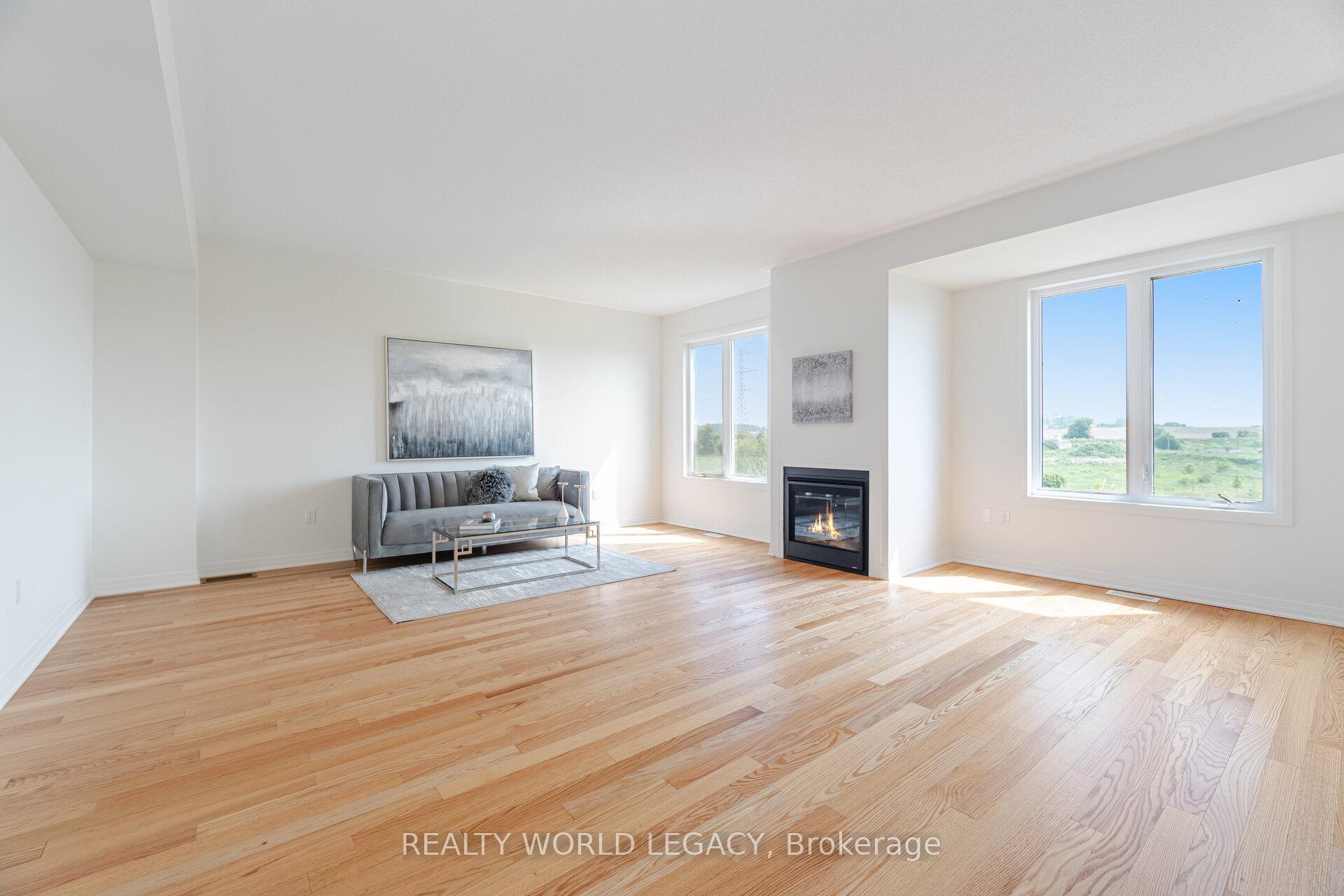 Photo 18 of 19 Yacht Drive, Clarington, Bowmanville — HOMEH