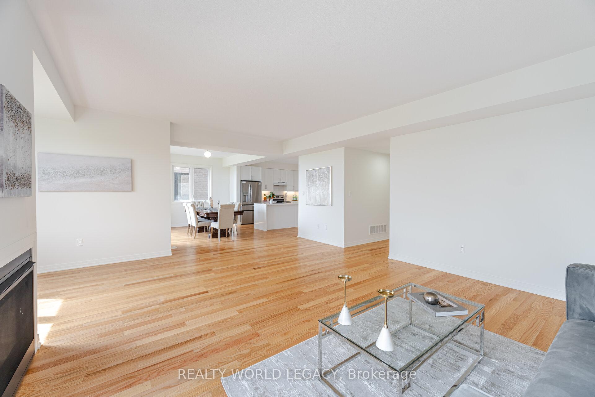 Photo 21 of 19 Yacht Drive, Clarington, Bowmanville — HOMEH