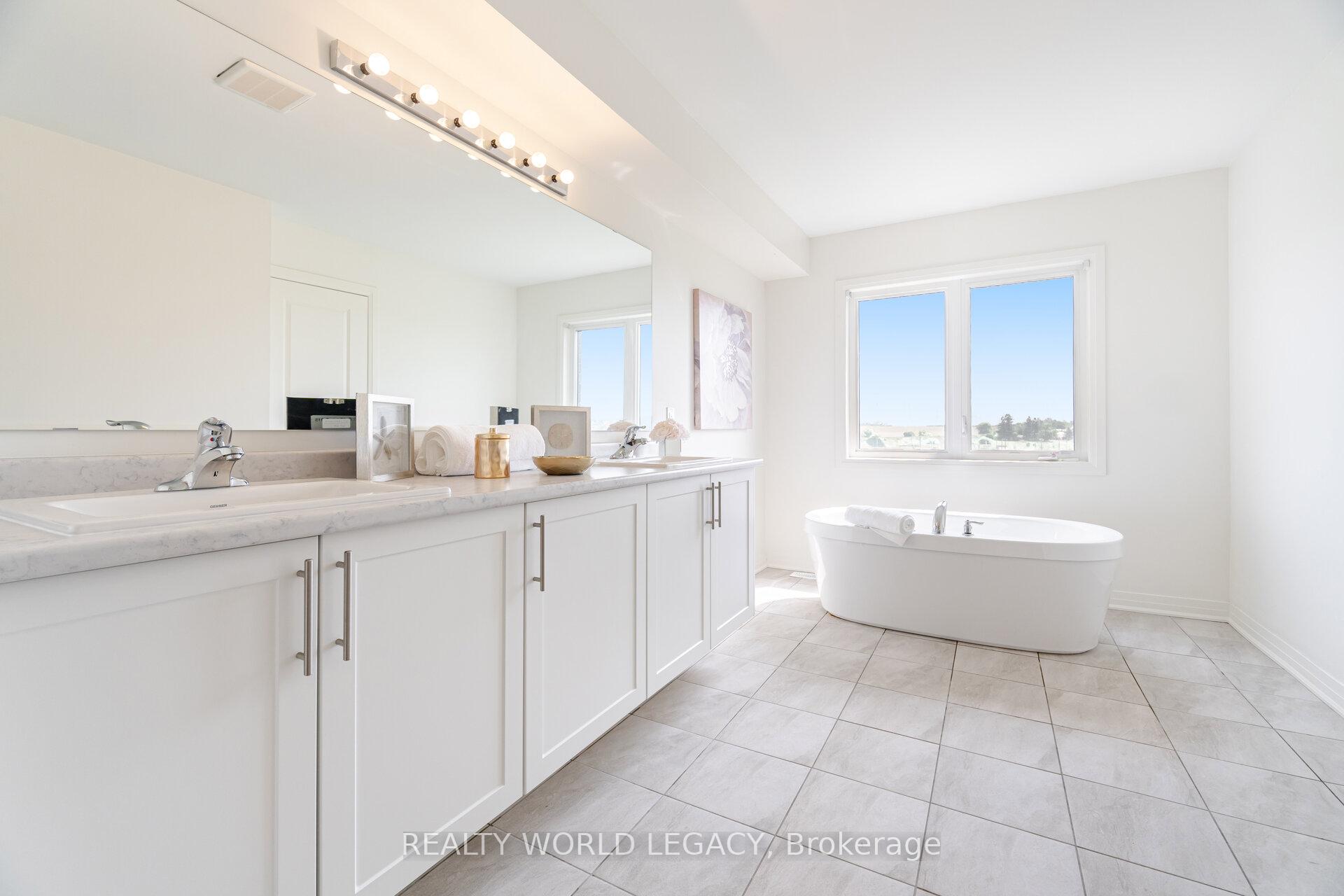 Photo 31 of 19 Yacht Drive, Clarington, Bowmanville — HOMEH