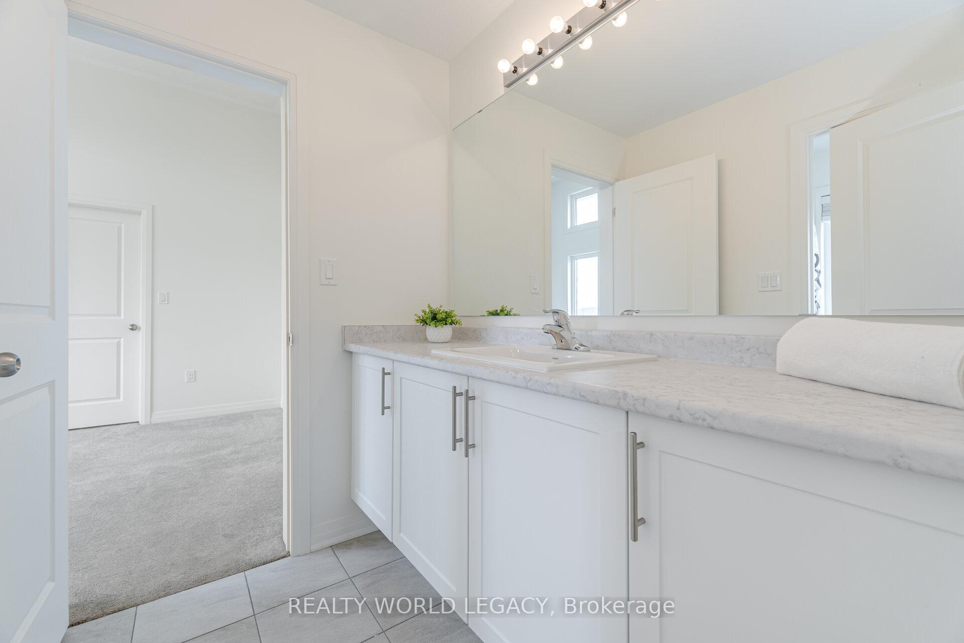 Photo 39 of 19 Yacht Drive, Clarington, Bowmanville — HOMEH