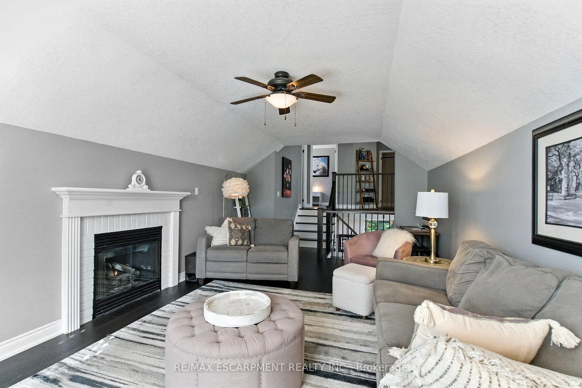 Photo 439 of 36 Pinecreek Road, Hamilton, Waterdown — HOMEH