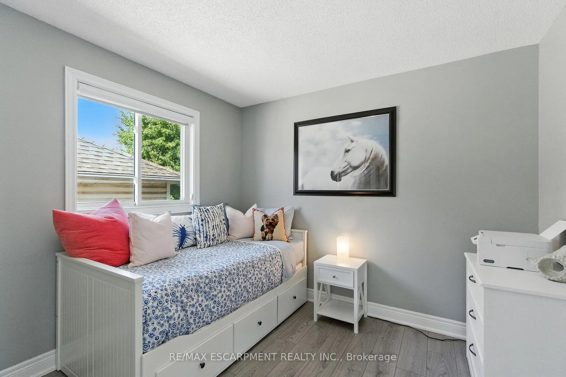 Photo 629 of 36 Pinecreek Road, Hamilton, Waterdown — HOMEH